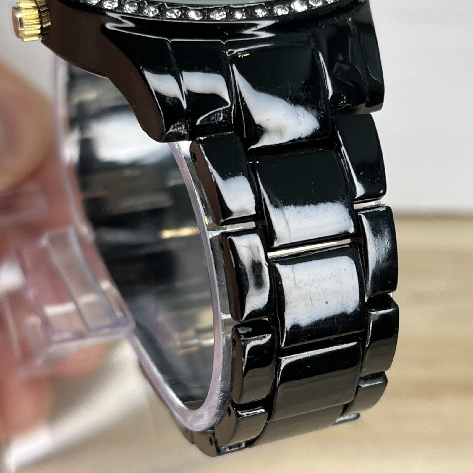 Ny&C Women’s Watch Black Gem Set Bezel Round Dial Jewelry Clasp NEW BATTERY
