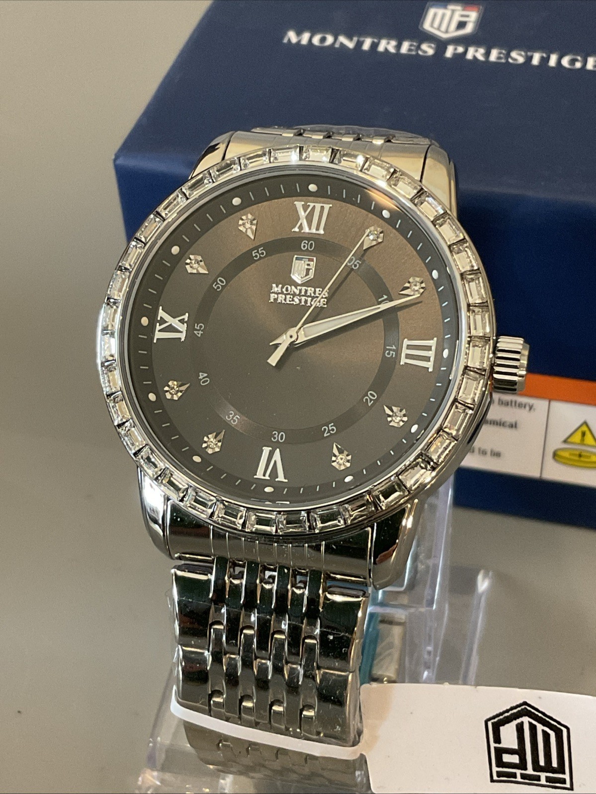 Montres Prestige By Invicta Mpw 0245 Silver And Black Chrystal Bezel New