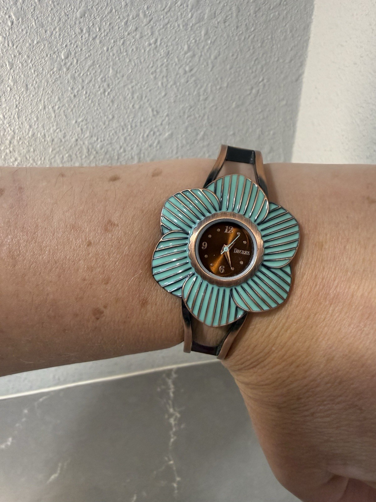 Decree Womens Watch Bronze Dial Green Flower Hinged Cuff New Battery