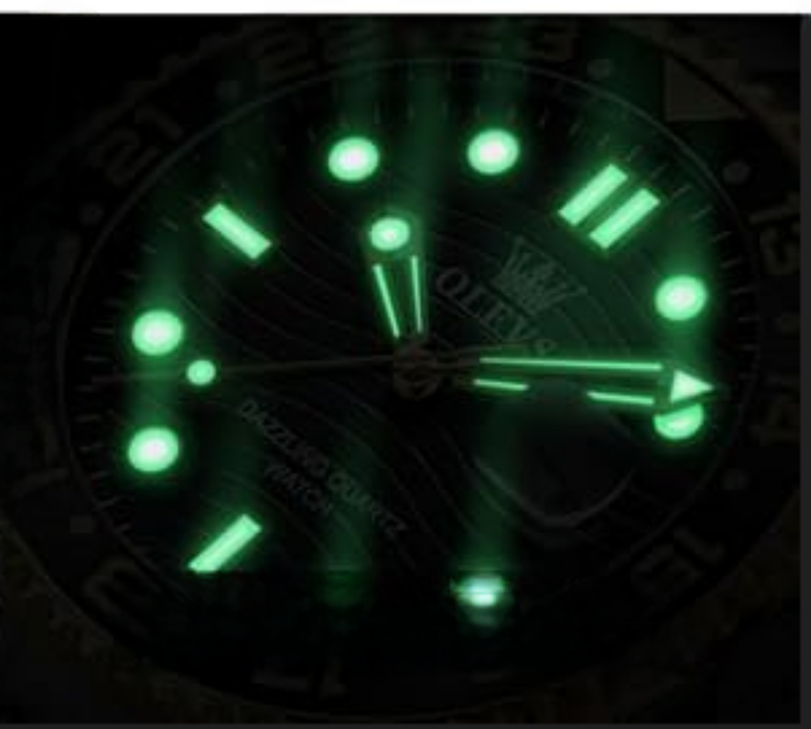 Men’s Waterproof Diver Quartz Silver Bracelet Case Watch Green Dial Bezel Olevs