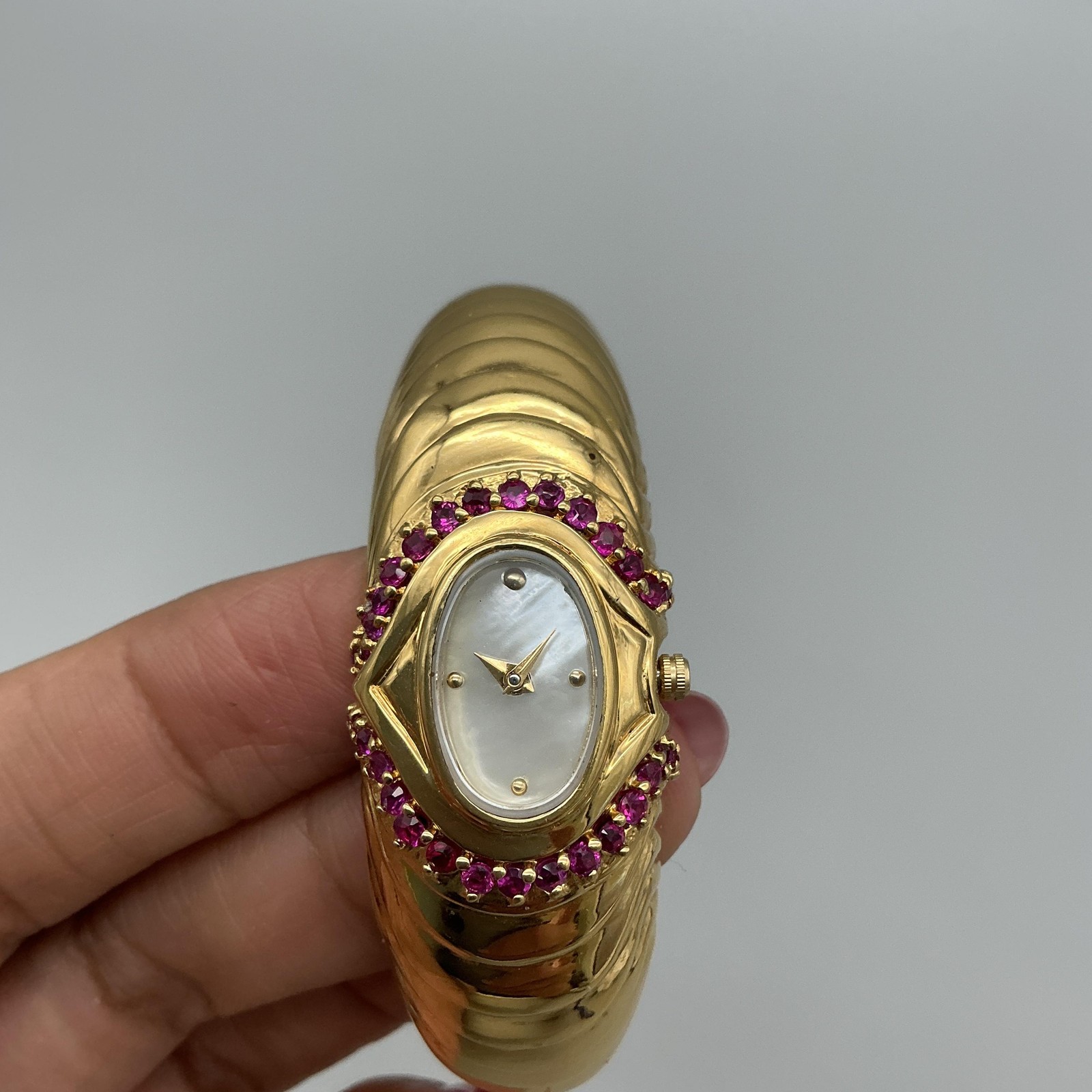 Vintage Franklin Mint Women Watch 20mm MOP Pink Rubies Gold Tone New Battery 6″