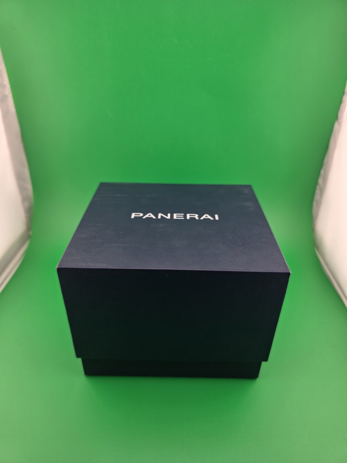 PANERAI PAM01292 Radiomir Quaranta 40m WATCH white Dial Automatic B & P 2023.