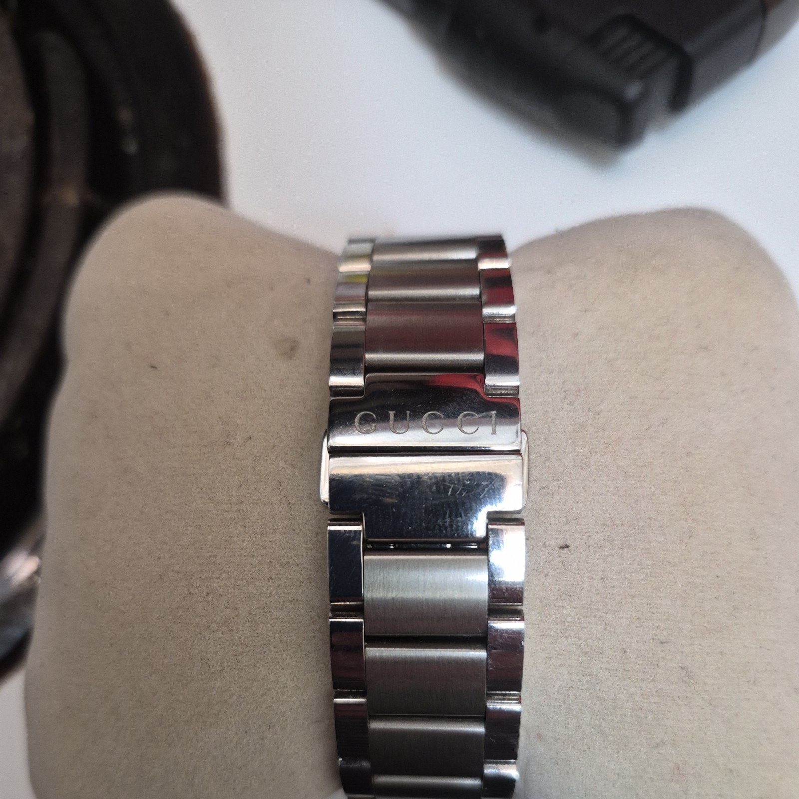 GUCCI G-Chrono YA101201 Silver Dial Men Watch 44mm