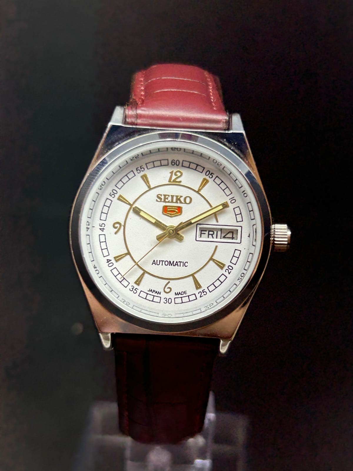 Seiko automatic Refurbished vintage White dial Men’s wrist watch free shipping