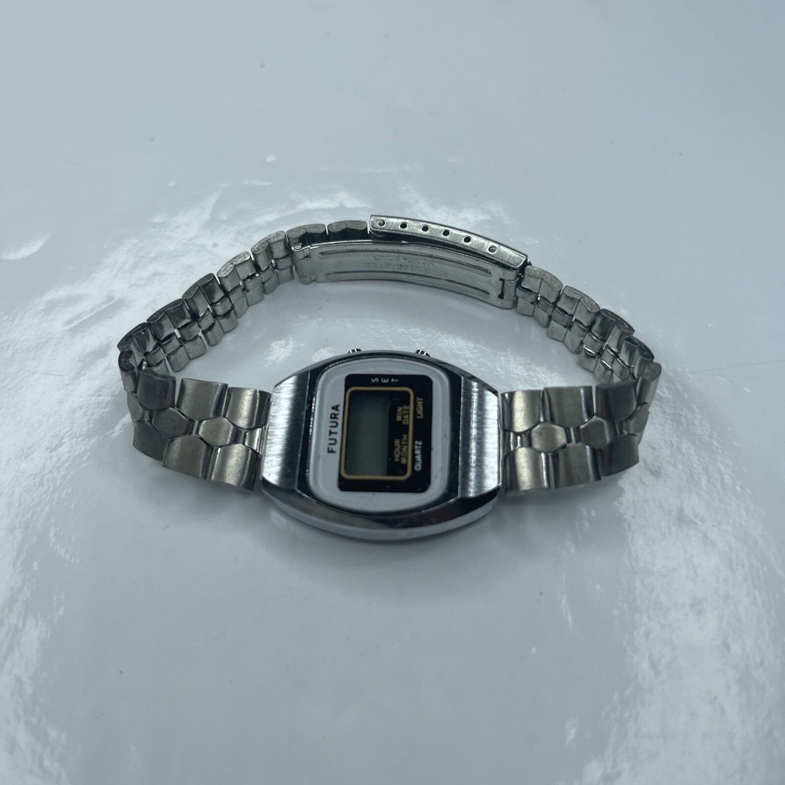 A Futura Fada Hong Kong LCD Ladies Chrono Silver Retro Vtg Stainless Untested
