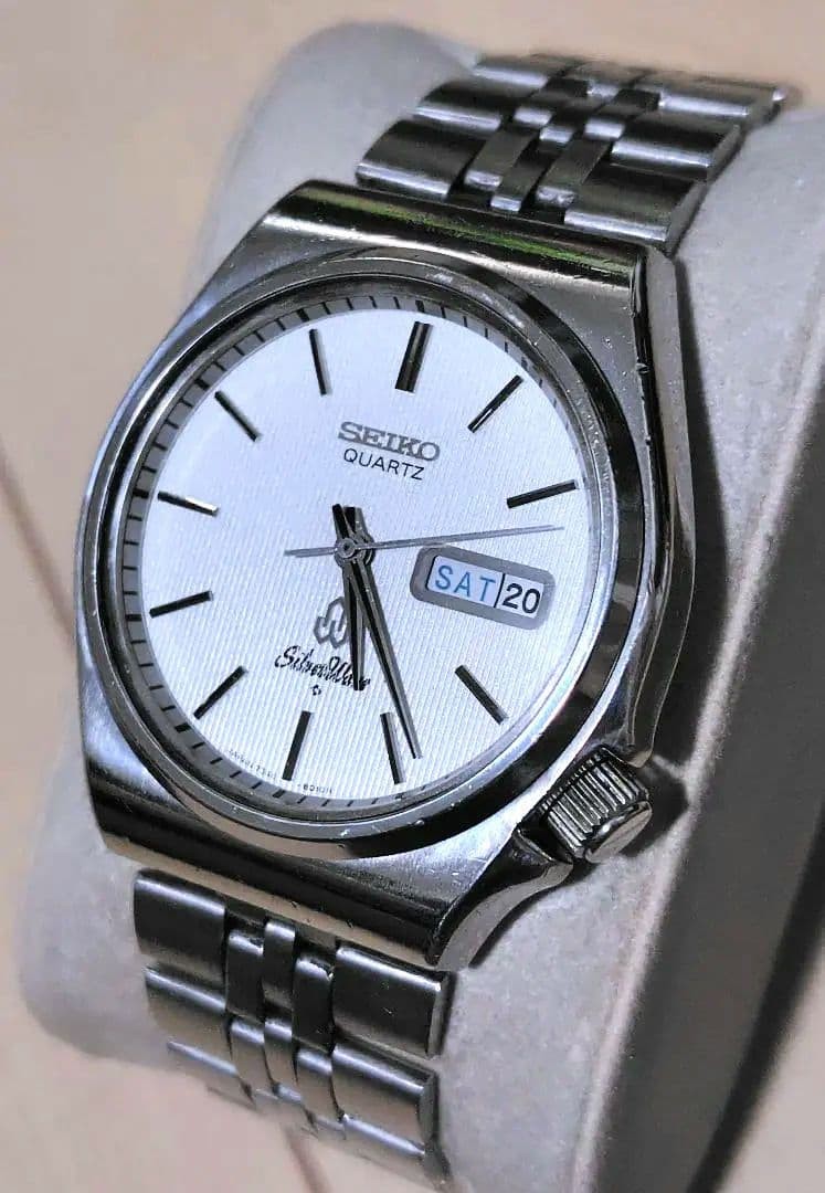 SEIKO Silver Wave New Glass Crystal New Battery 1978 Model