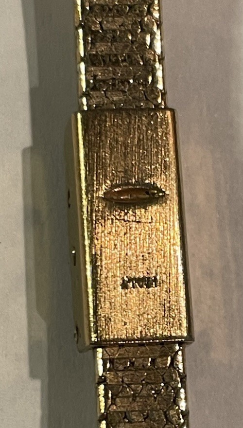 The Jules Jurgensen vintage womans Slim Gold Watch 11mm model 4642