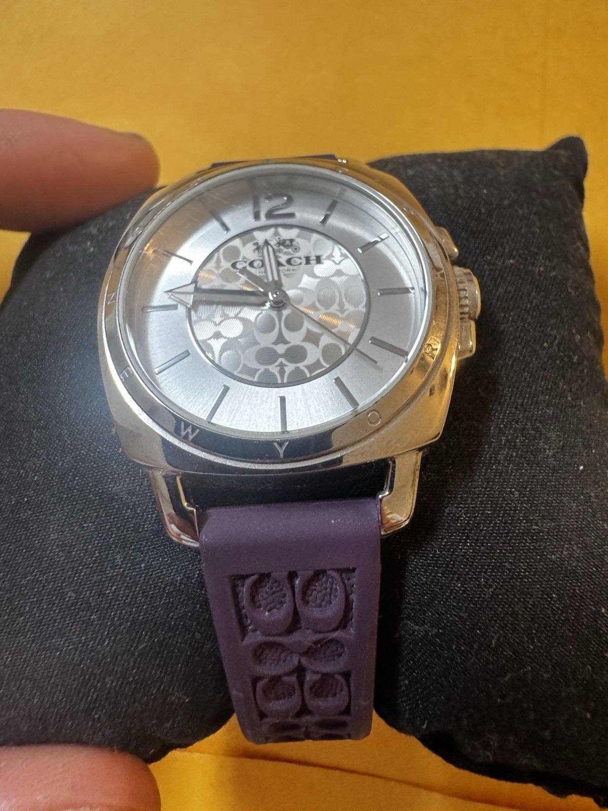 Coach Madison Quartz Silver Dial Silver Case Purple Rubber Strap w/ Box Manual