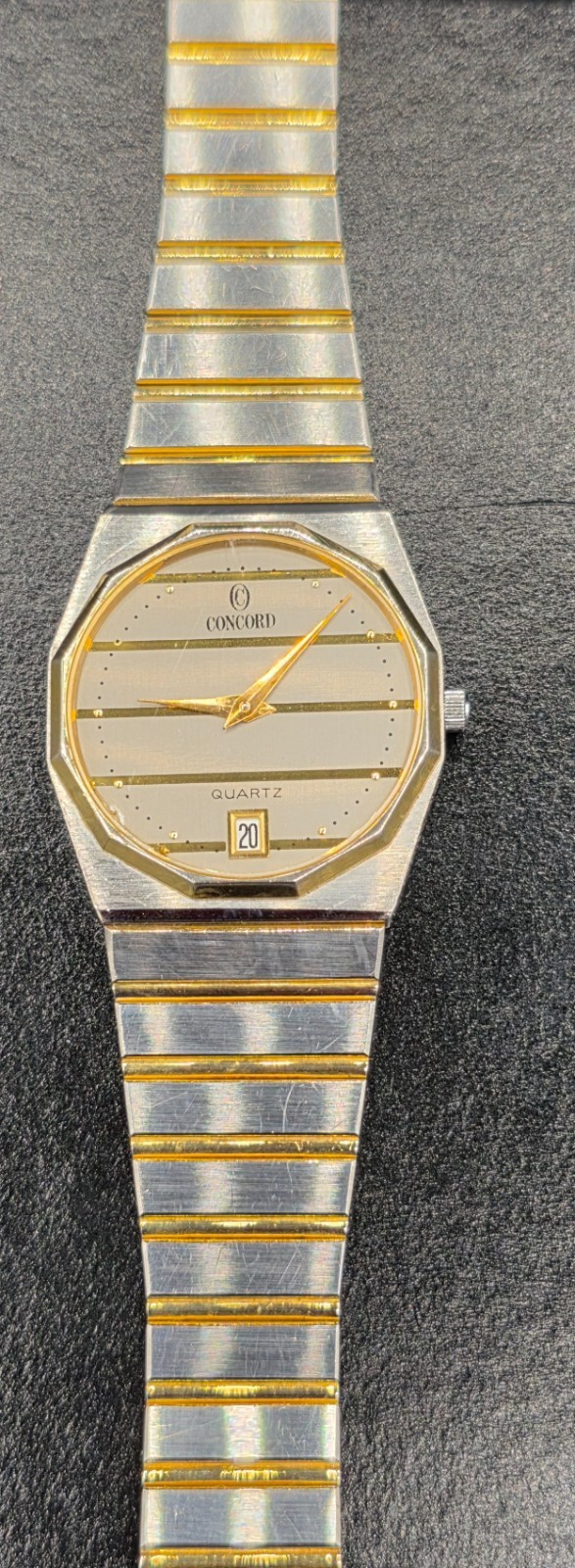 Concord Men’s Watch Vintage Swiss Quartz 18k Yellow Gold Bezel 32mm