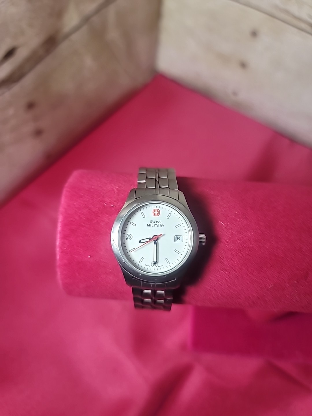 Swiss Military Army Watch 093-1530 All Stainless Steel ETA 28mm Womens Works!