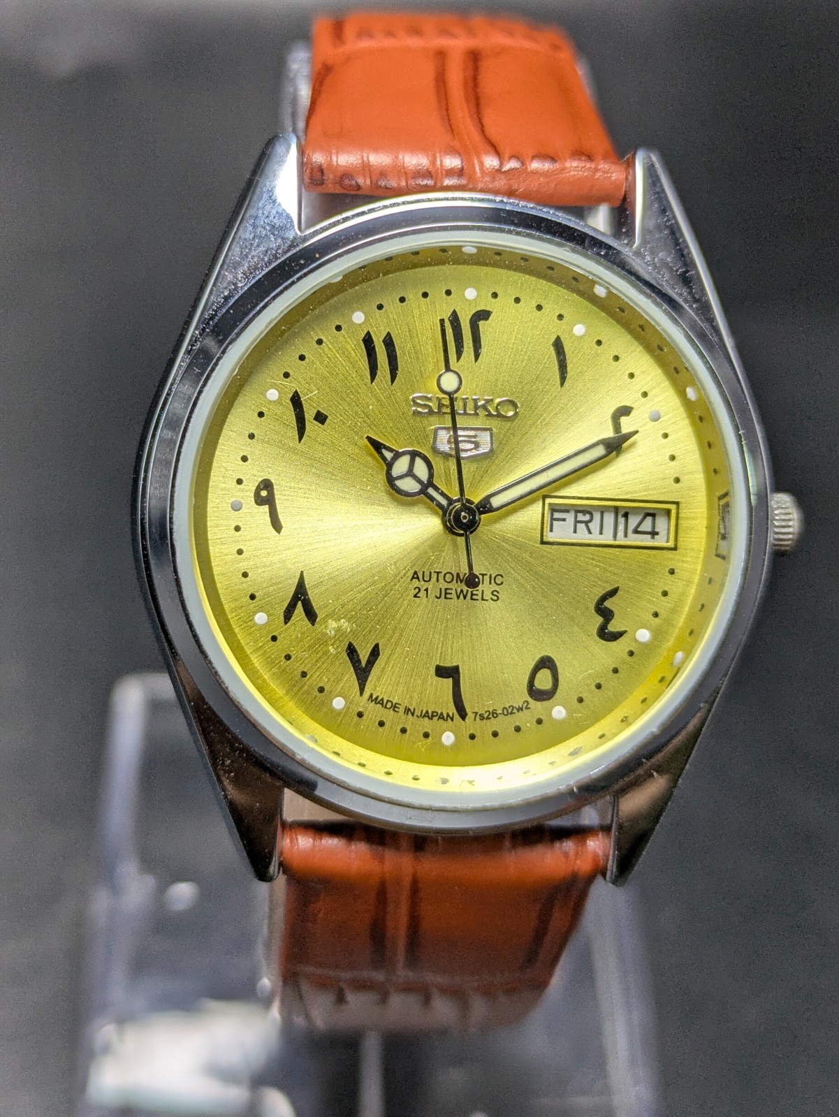 Vintage Seiko 5 automatic day date movement no. 6309A japan made men’s watch