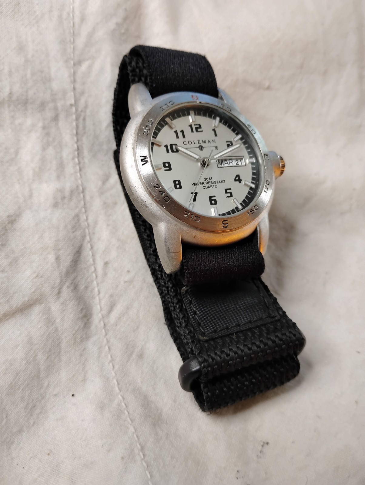 Coleman 40-500 Day/Date watch 30m Water Resistant Quartz Watch Compass-Dial