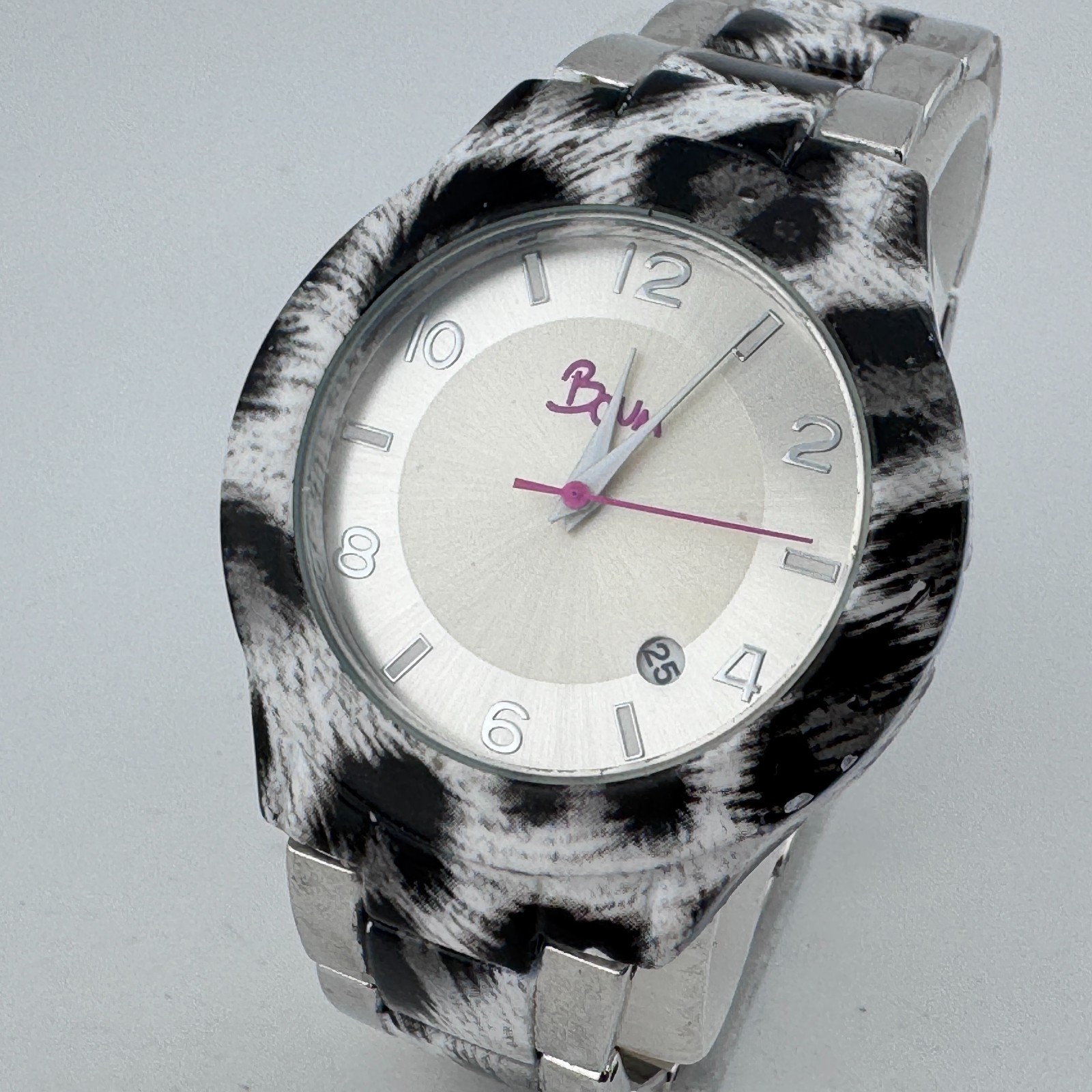 Boum Bombe Quartz Watch Women Silver Animal Print Japan Analog New Battery 7.25″