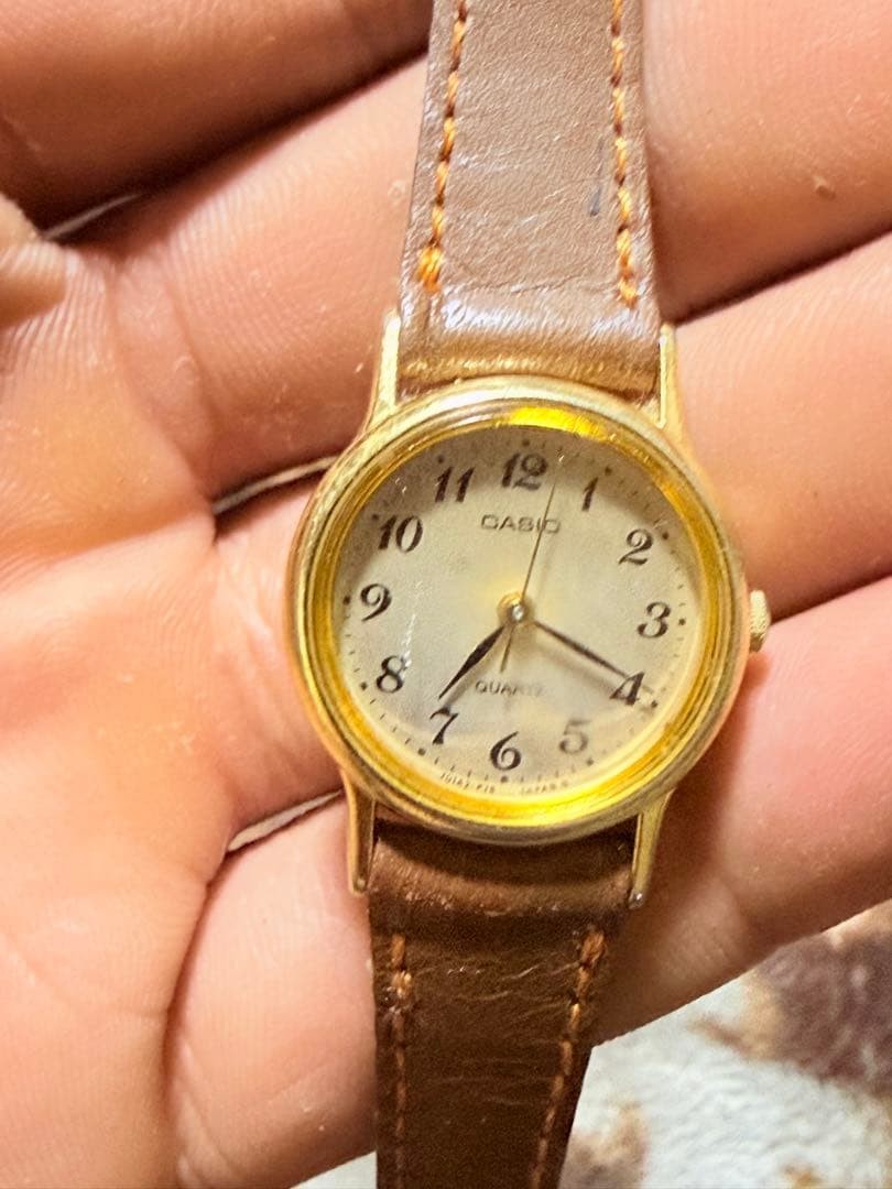 CASIO Quartz Wristwatch Gold Color Brown Leather Band Used