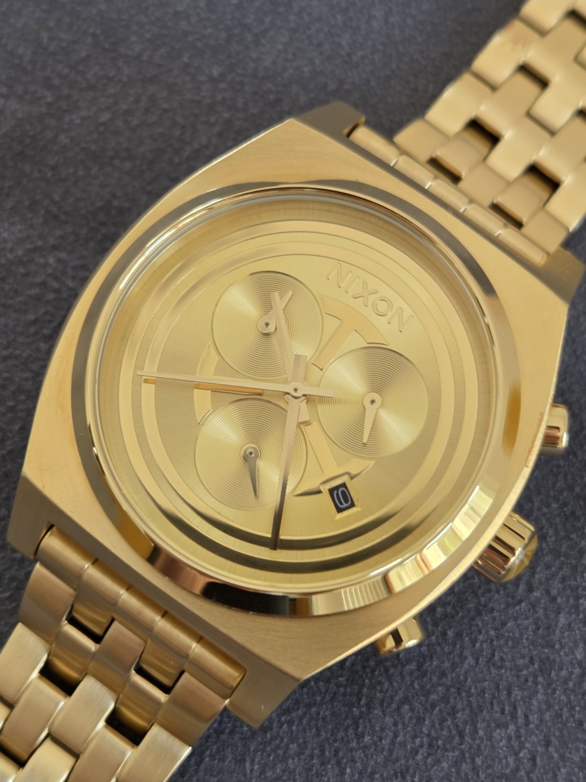 NIXON Time Teller Chrono STAR WARS – C-3PO Gold – Limited Edition