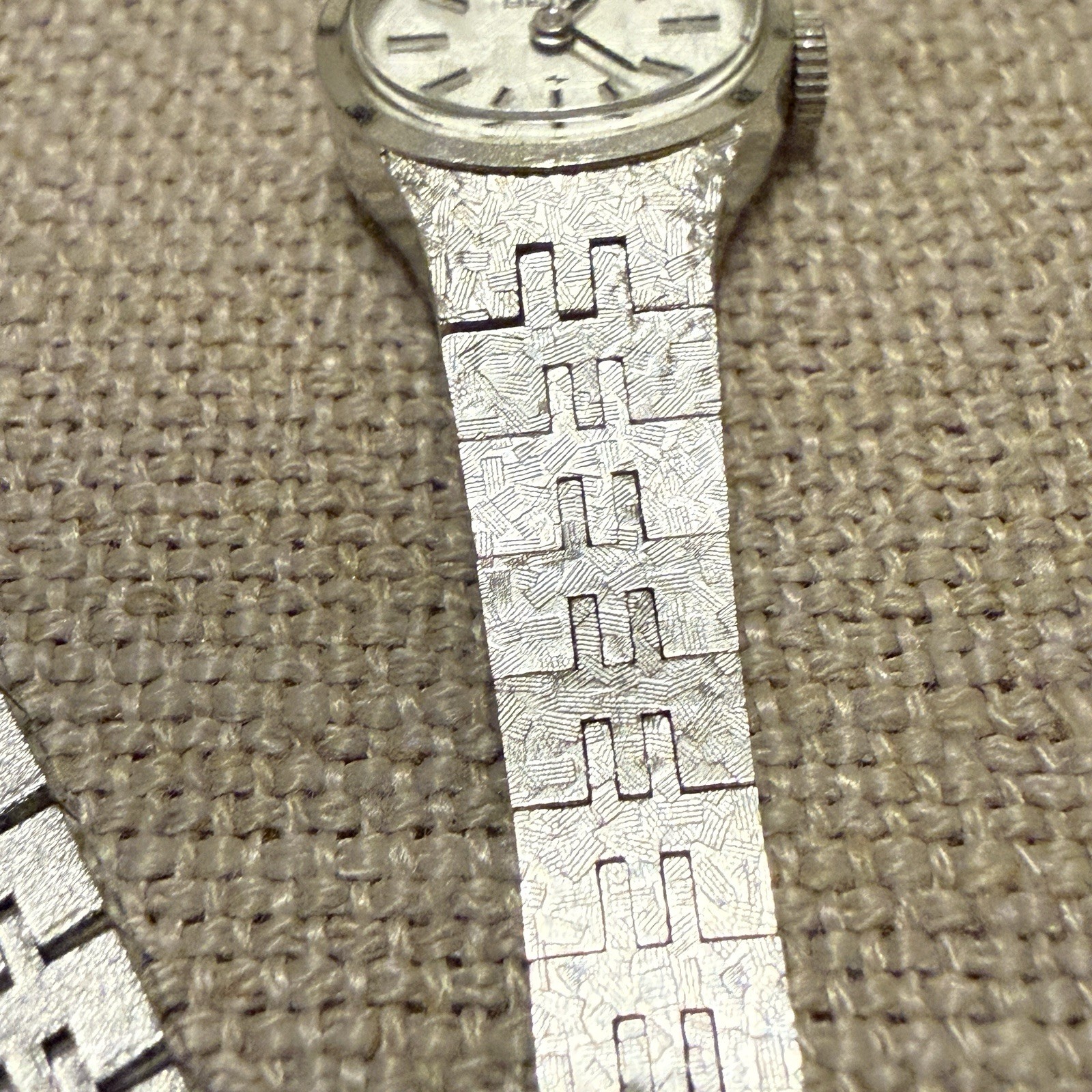 Vintage Seiko Womens Watch 17mm Silver Dial Manual Wind 11-7619 READ