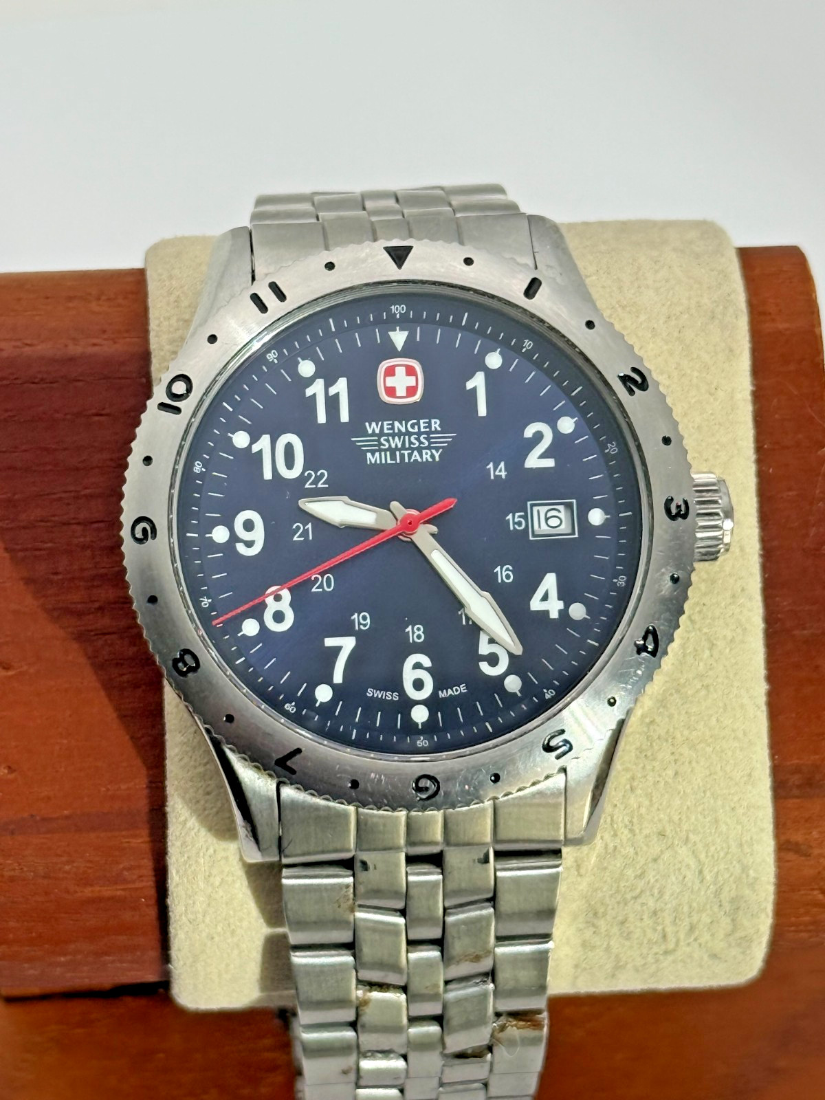 Wenger Swiss Military 7293X/T 41mm Blue Dial Stainless Steel Quartz Watch 7.5 in