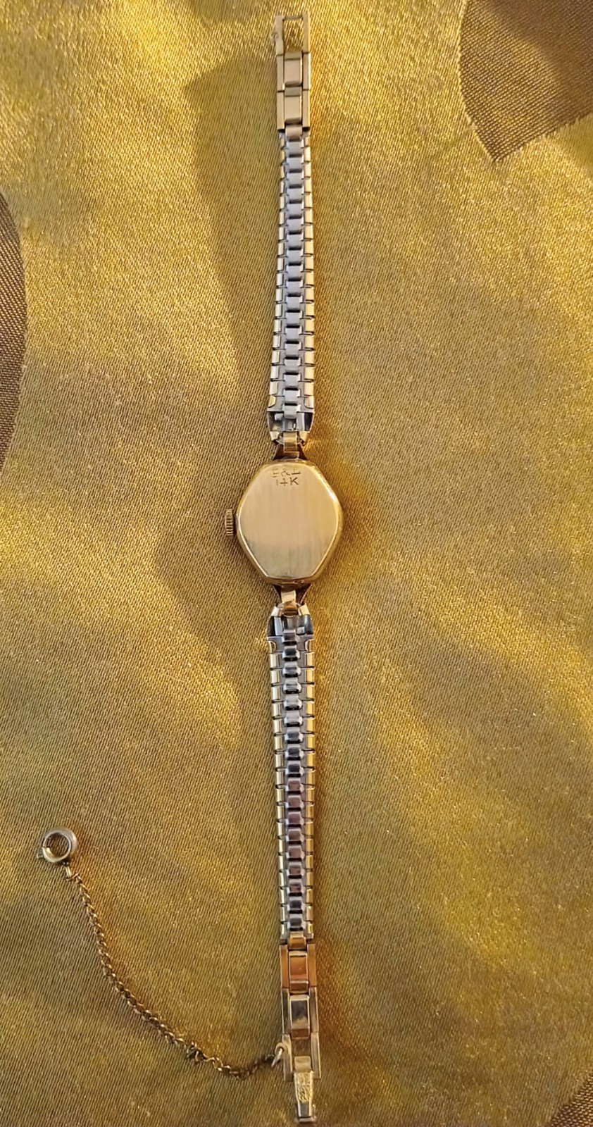 Vintage 14K Gold 17 Jewel Helbros Swiss Ladies Watch ~ Works And Looks Great