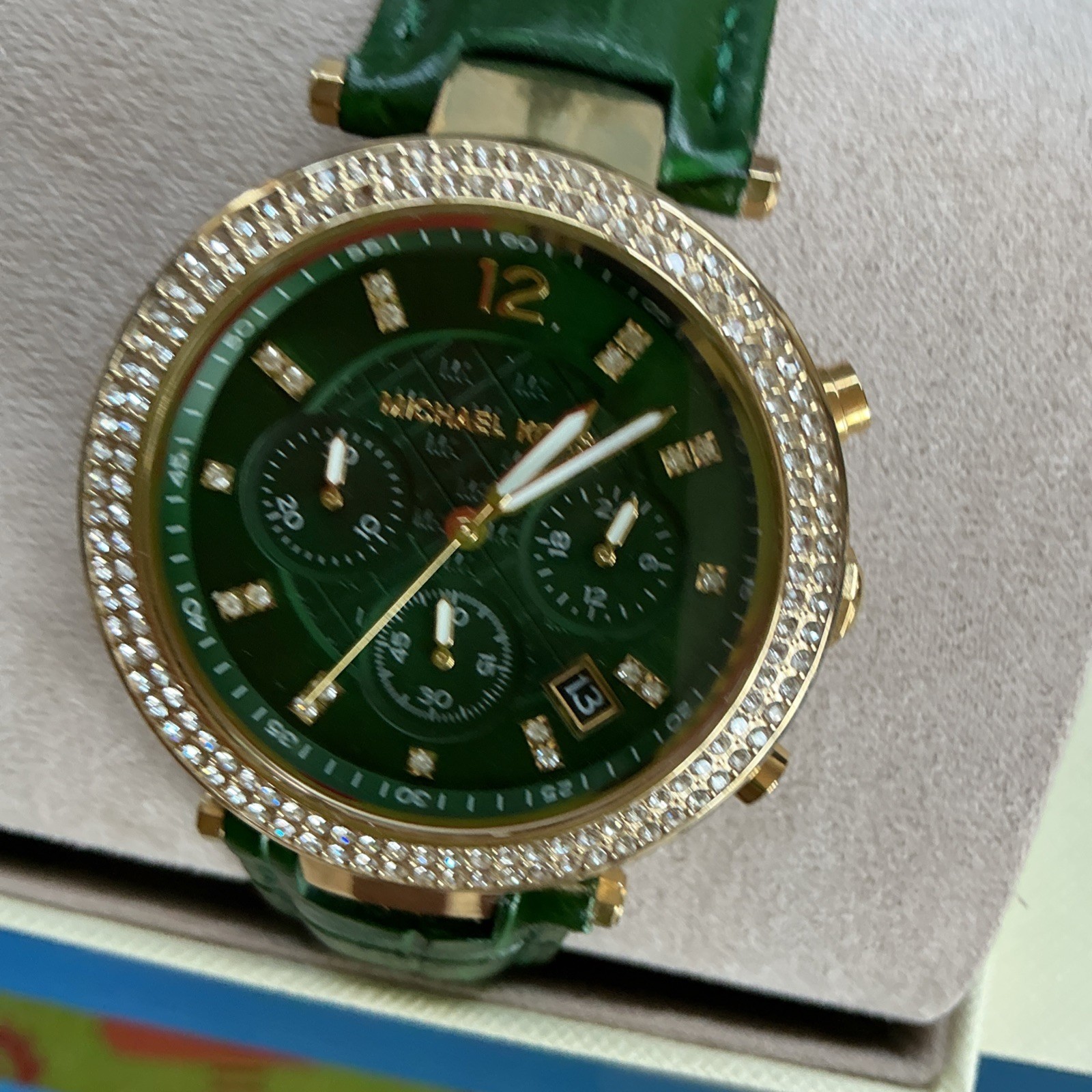 New MICHAEL KORS Parker MK6985 Chrono Green Dial Leather Strap Womens Watch 39mm
