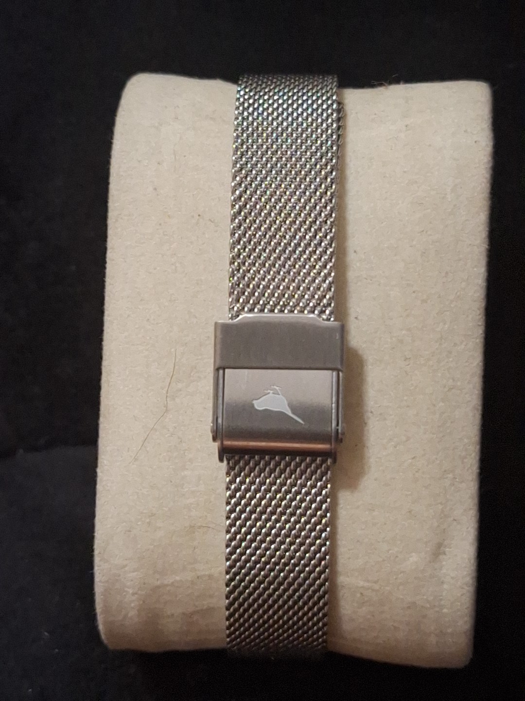 Olivia Burton London Silver Tone Flower Grey/white Dial New Without Tags. Runs