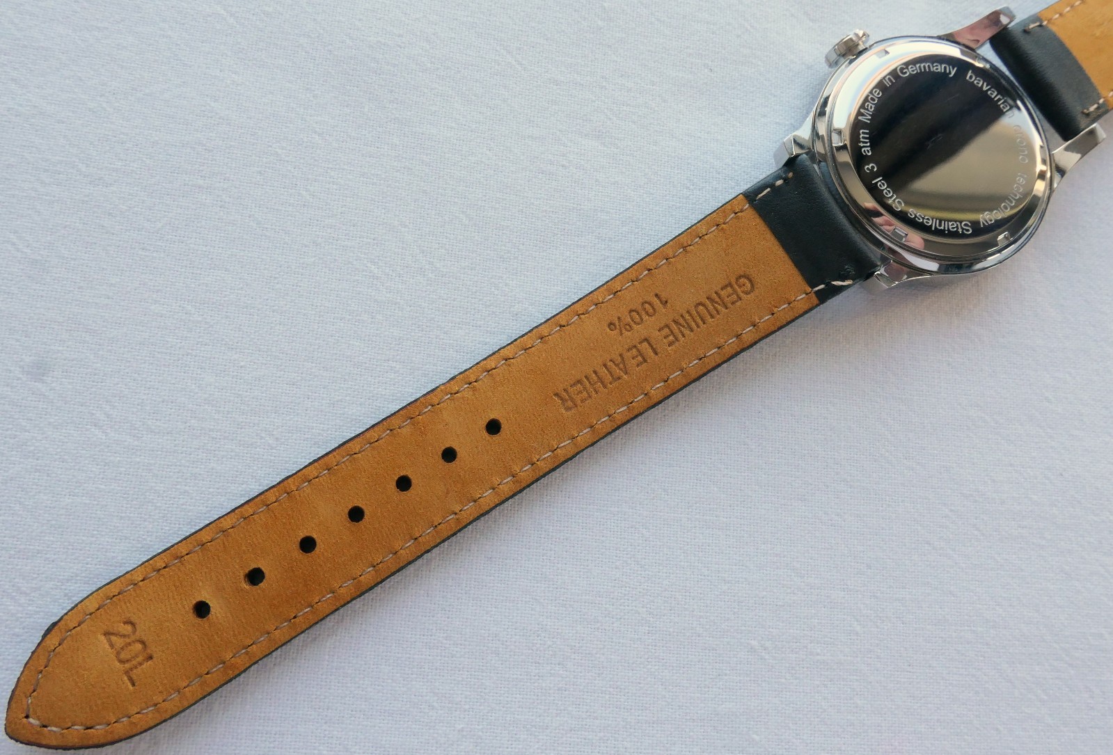 Volkswagen VW 1968 Beetle Bug Kafer Classic Speedometer Car Accessory Watch