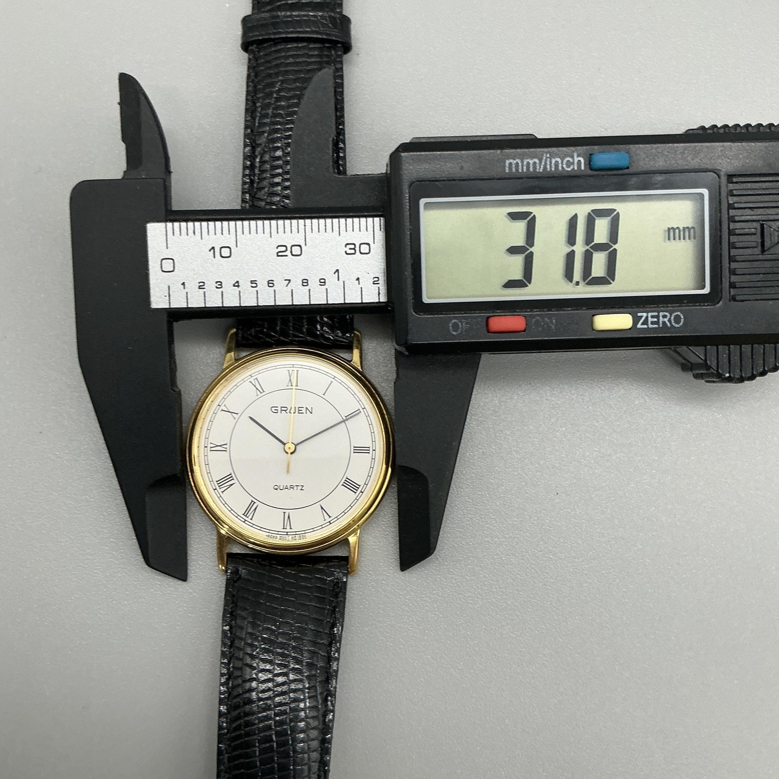 Gruen Mens Watch 32mm White Roman Dial Black Leather 243-GR1530 New Battery