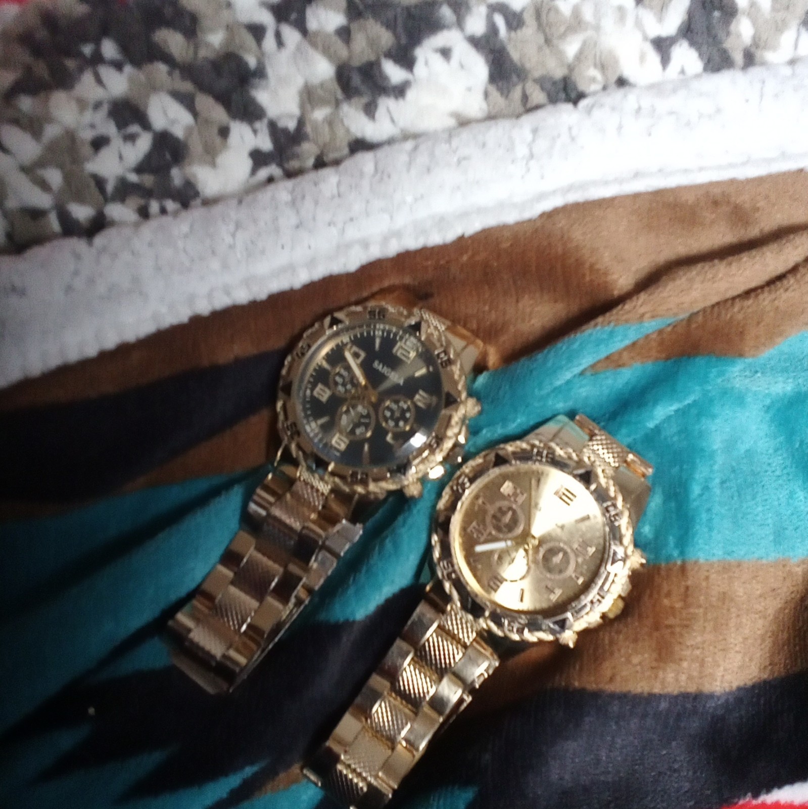 SANDA Lot of 2 Quartz Analog Chronograph Gold-Tone Bracelet Watches Black/Gold