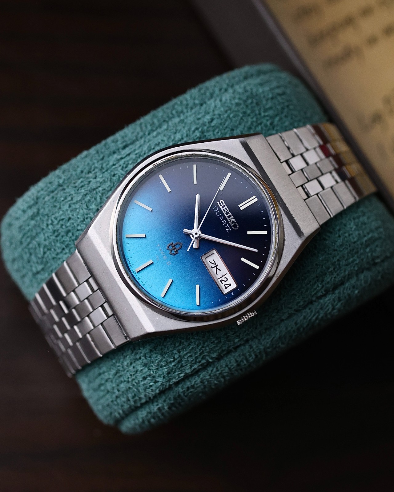 1979 VINTAGE SEIKO TYPE II 7123-7070 GRADIENT BLUE JDM Mens watch
