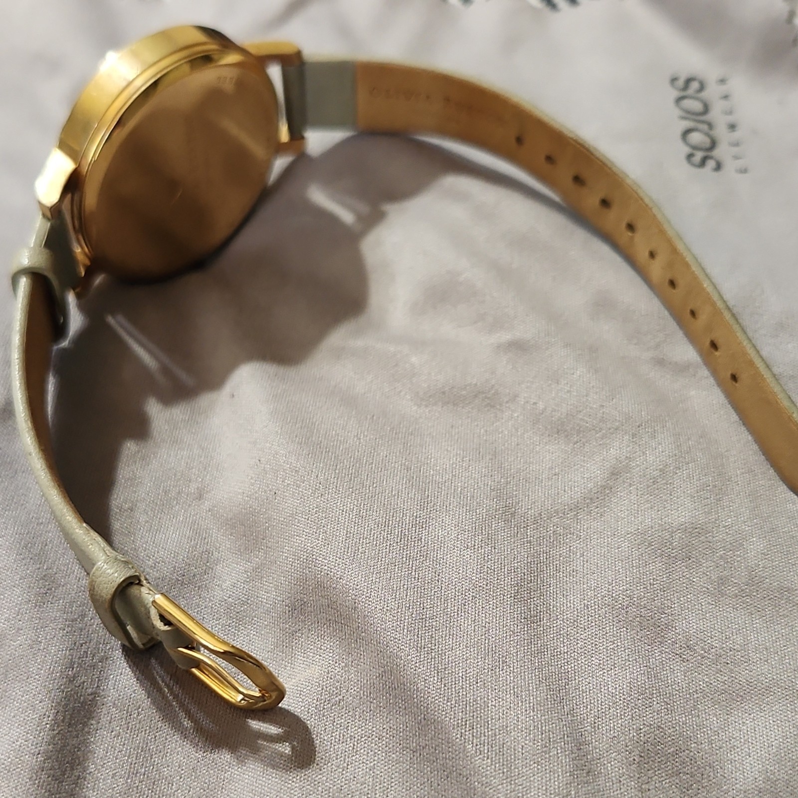 Olivia Burton London Quartz Gold Tone White Dial Gray Leather Strap NEW BATTERY