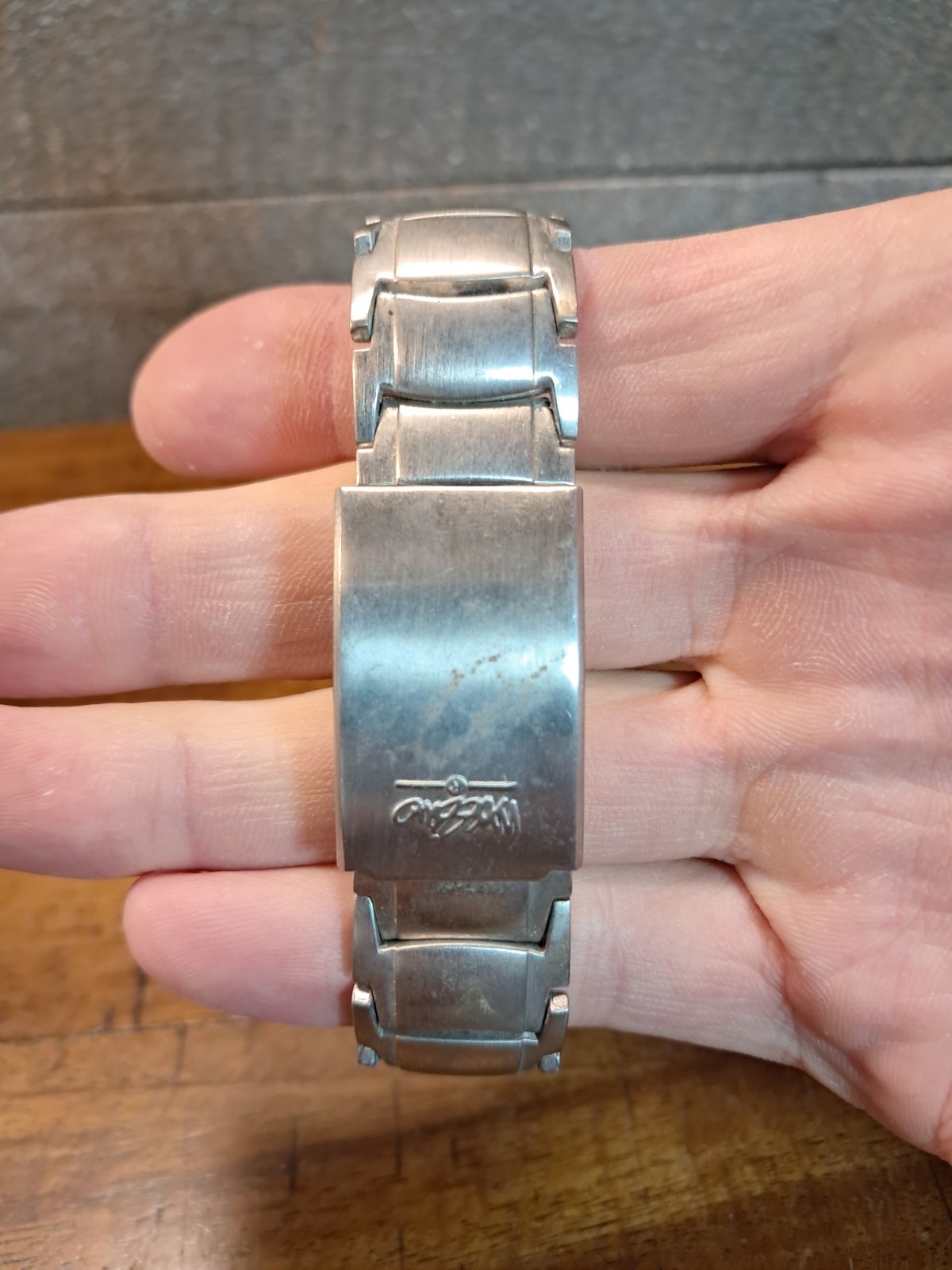 Mossimo Men’s Watch 38MM Green Dial Date Gray Bracelet Band 8″ Needs Battery