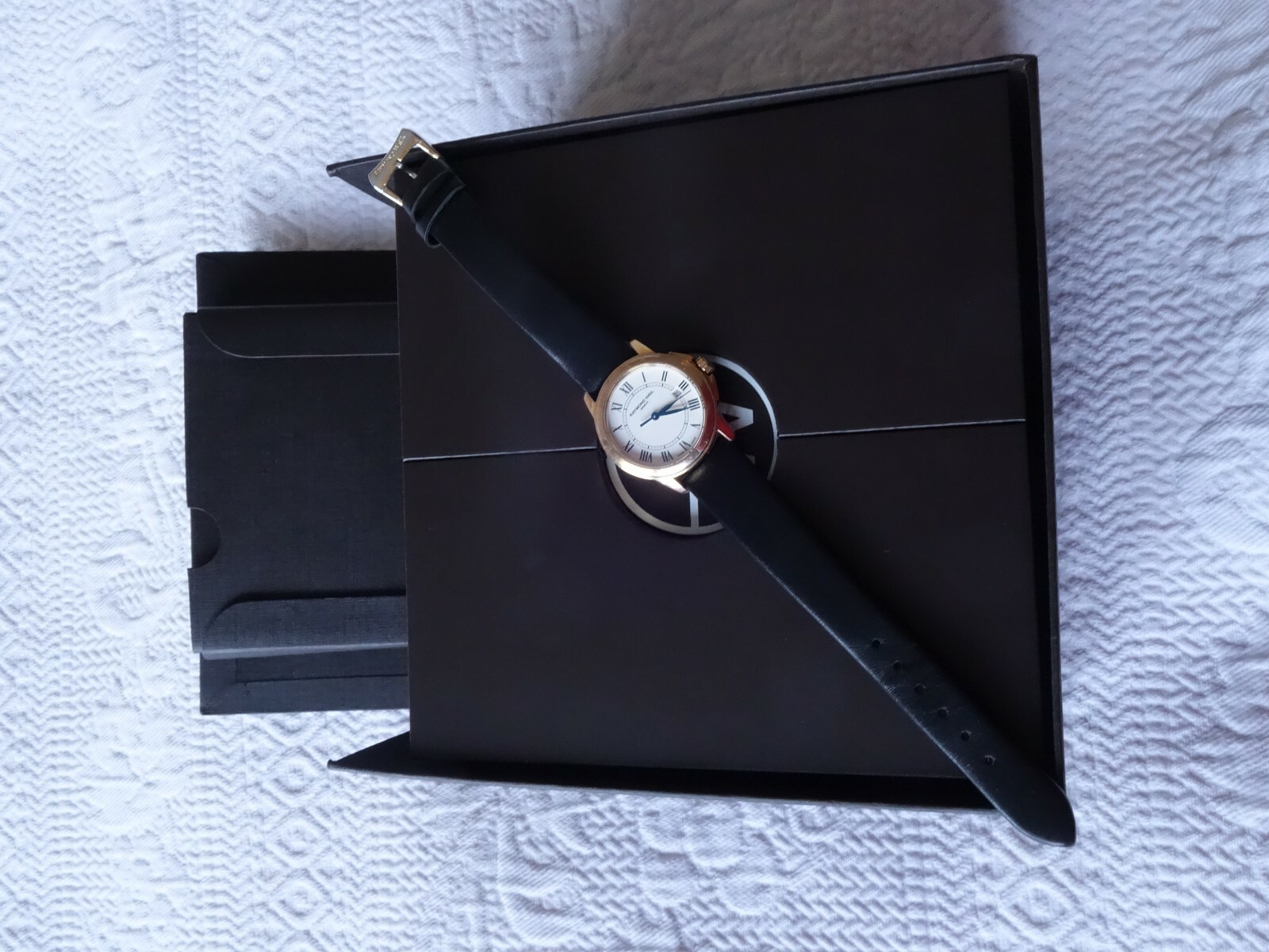 Raymond Weil 5376 Ladies 18K Gold Sapphire Crystal Electroplated 10M Swiss Watch
