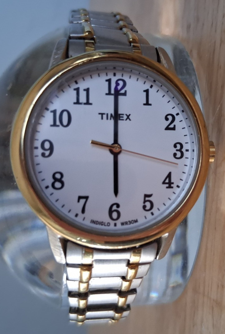 VTG Timex Watch Easy Reader Indiglo WR30M Gold Silver Flex Band Needs Battery