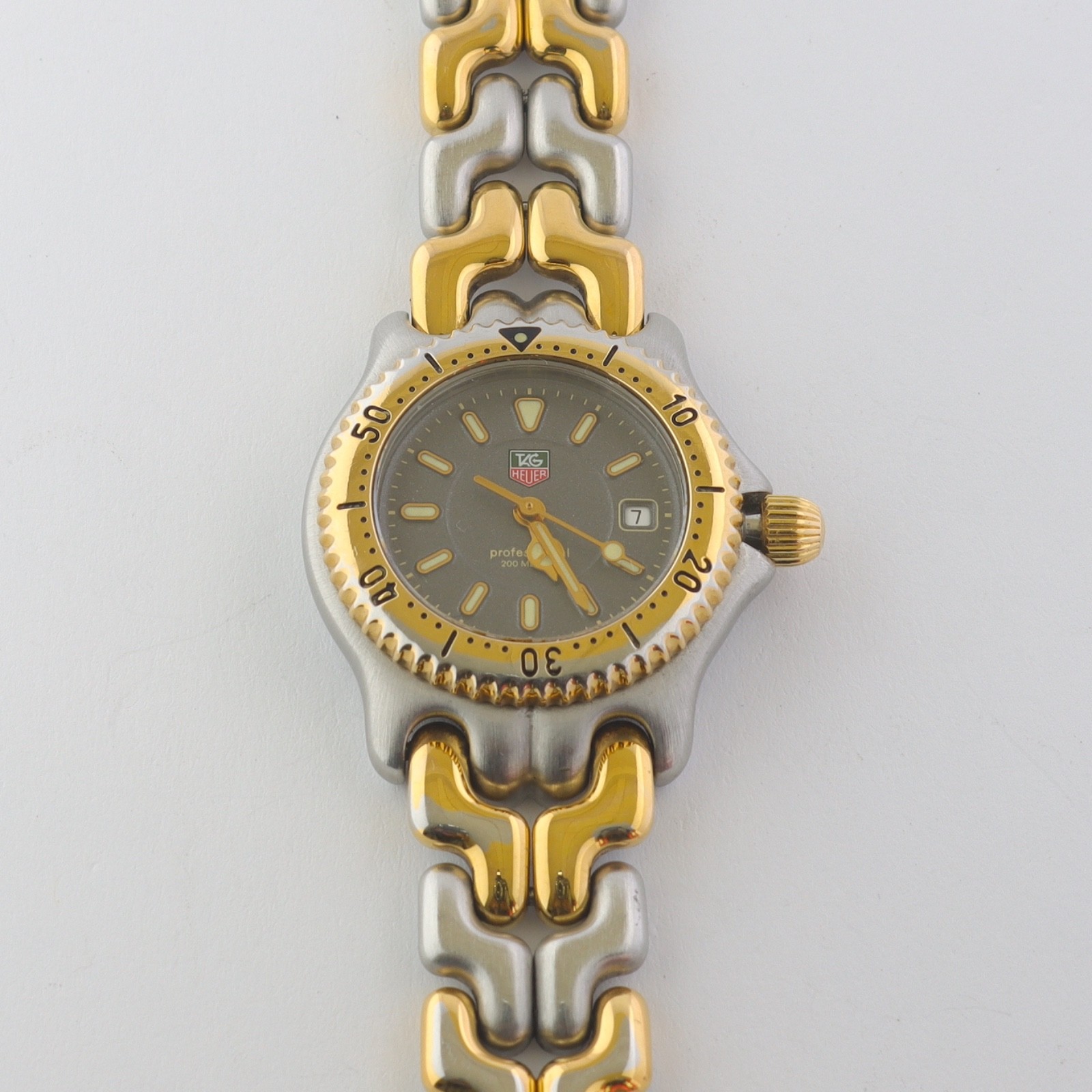 TAG Heuer Carrera WG1320-R0 Quartz Date Gray Dial 28 mm Watch – New Battery