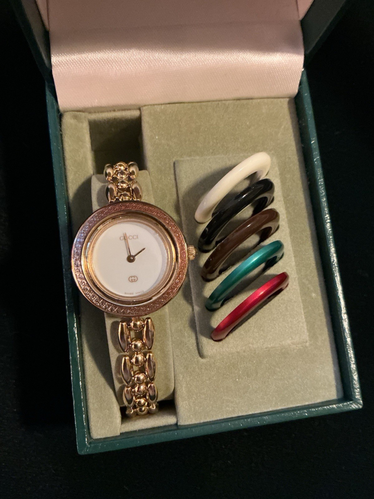 Vintage GUCCI Ladies Interchangeable Bezels Watch 11/12 Series
