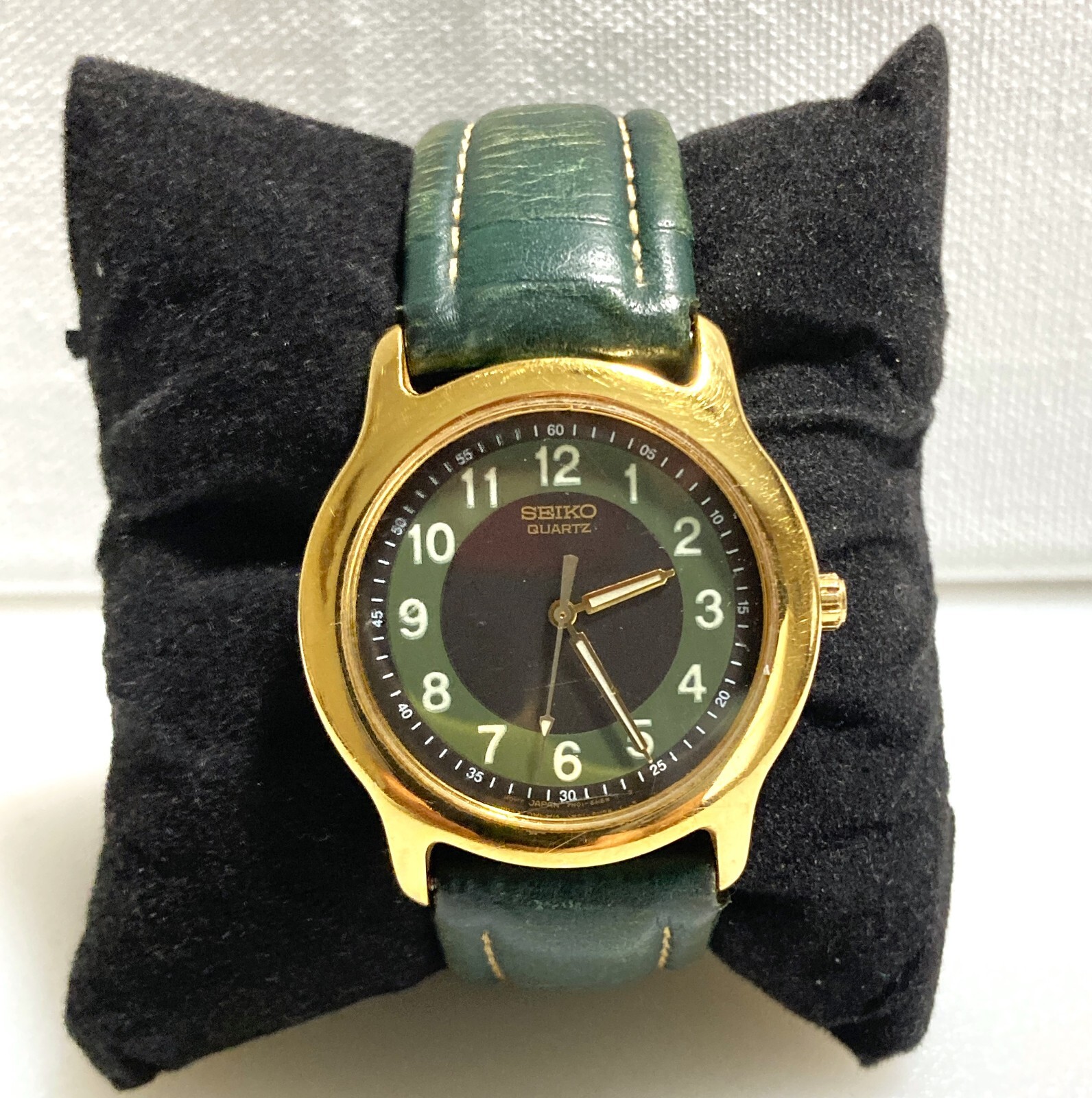 SEIKO 2-Tone Dial W/Gold Tone ThinCase & Hadley Roma Leather Band 7N01-6G39-RARE