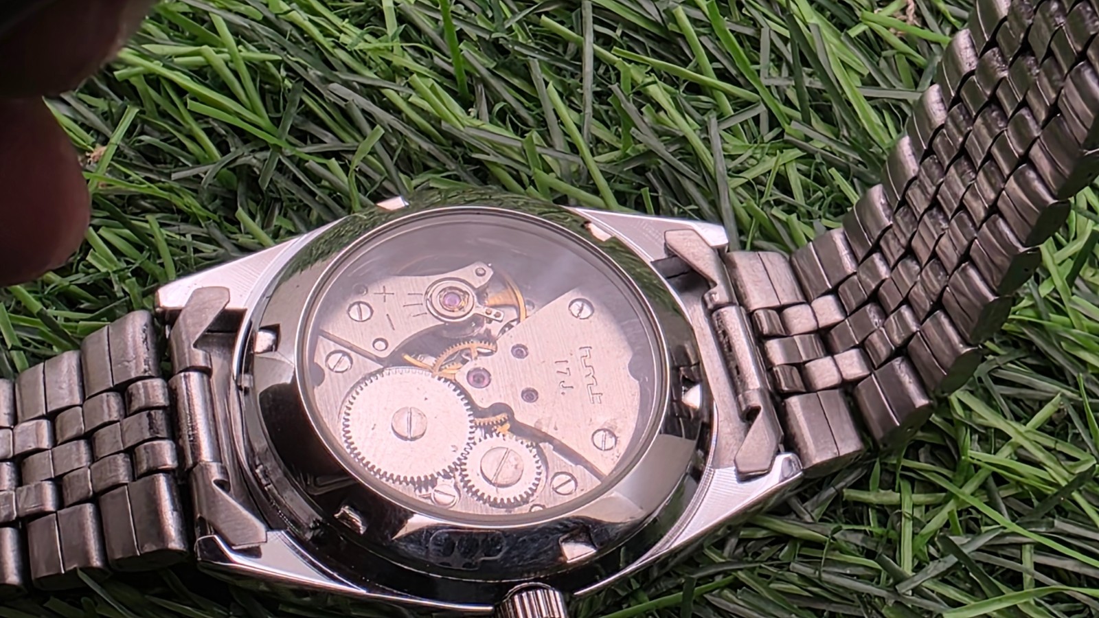 Beautiful Men’s HMT Kohinoor Parashock Mechanical Wind 17J Watch