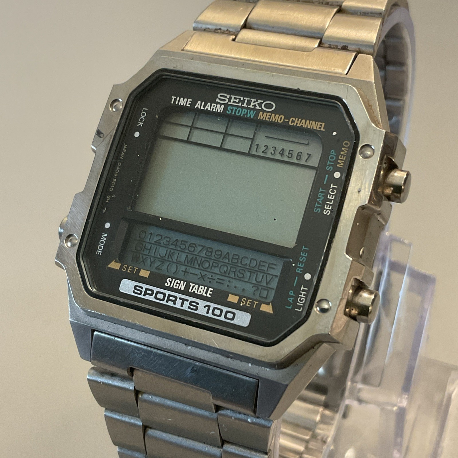 Vintage Seiko D409-5010 Sports 100 Dot-Matrix Alarm-Chrono Japan 1983