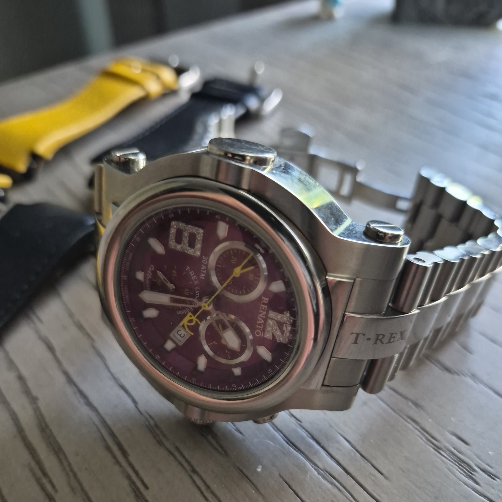 MENS RENATO T-REX 316L STAINLESS STEEL PURPLE DIAL CHRONOGRAPH DIVER WATCH