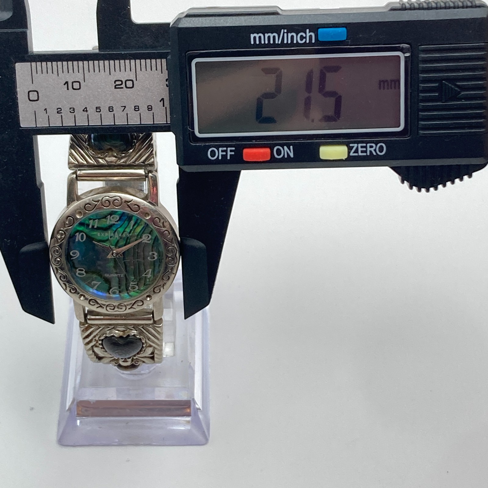 LA Express Womens Watch Abalone Heart 22mm Silver Tone Stretch New Battery 6″