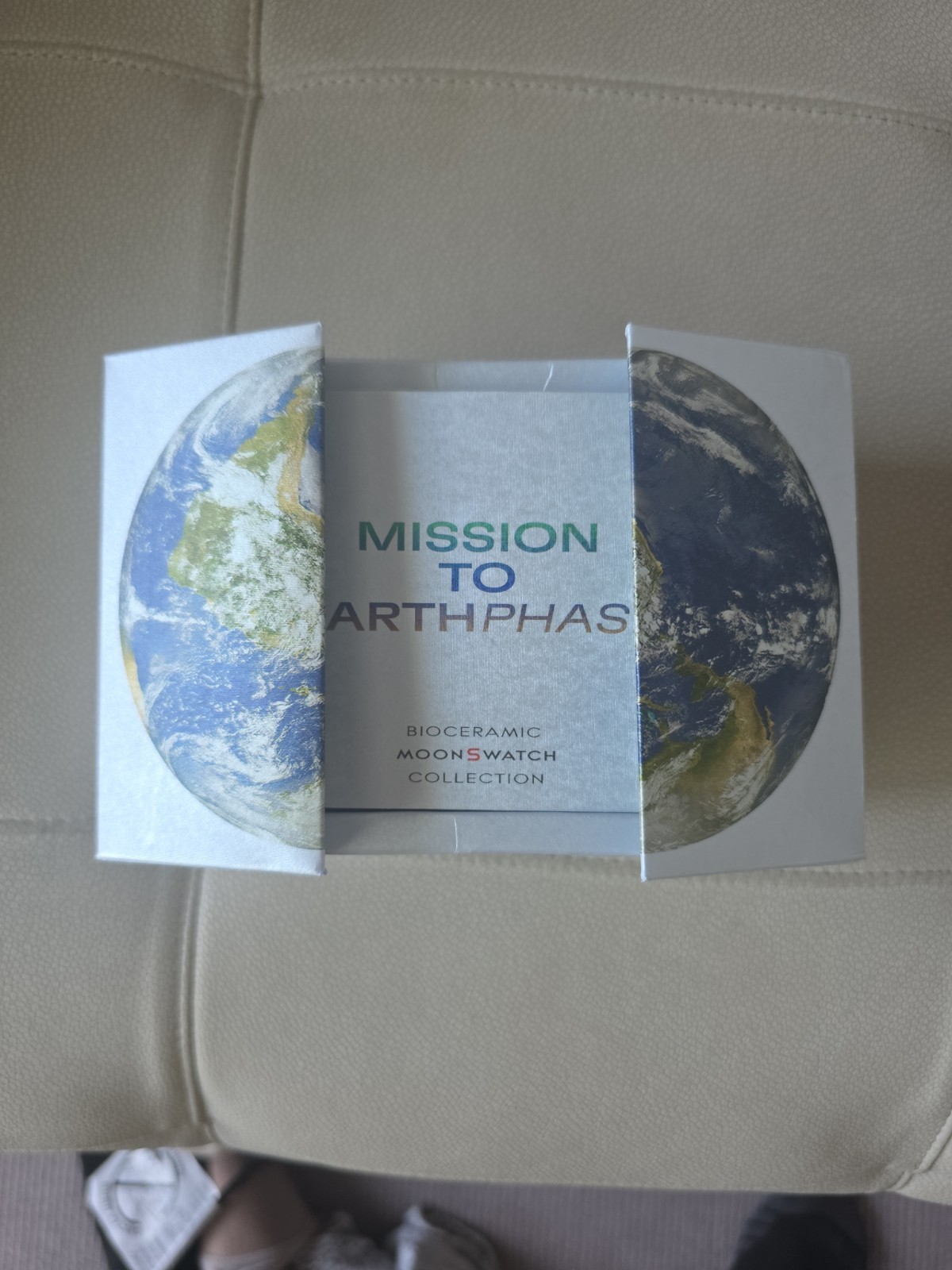 OMEGA x Swatch MoonSwatch MISSION TO EARTHPHASE Chronograph Moon Phase