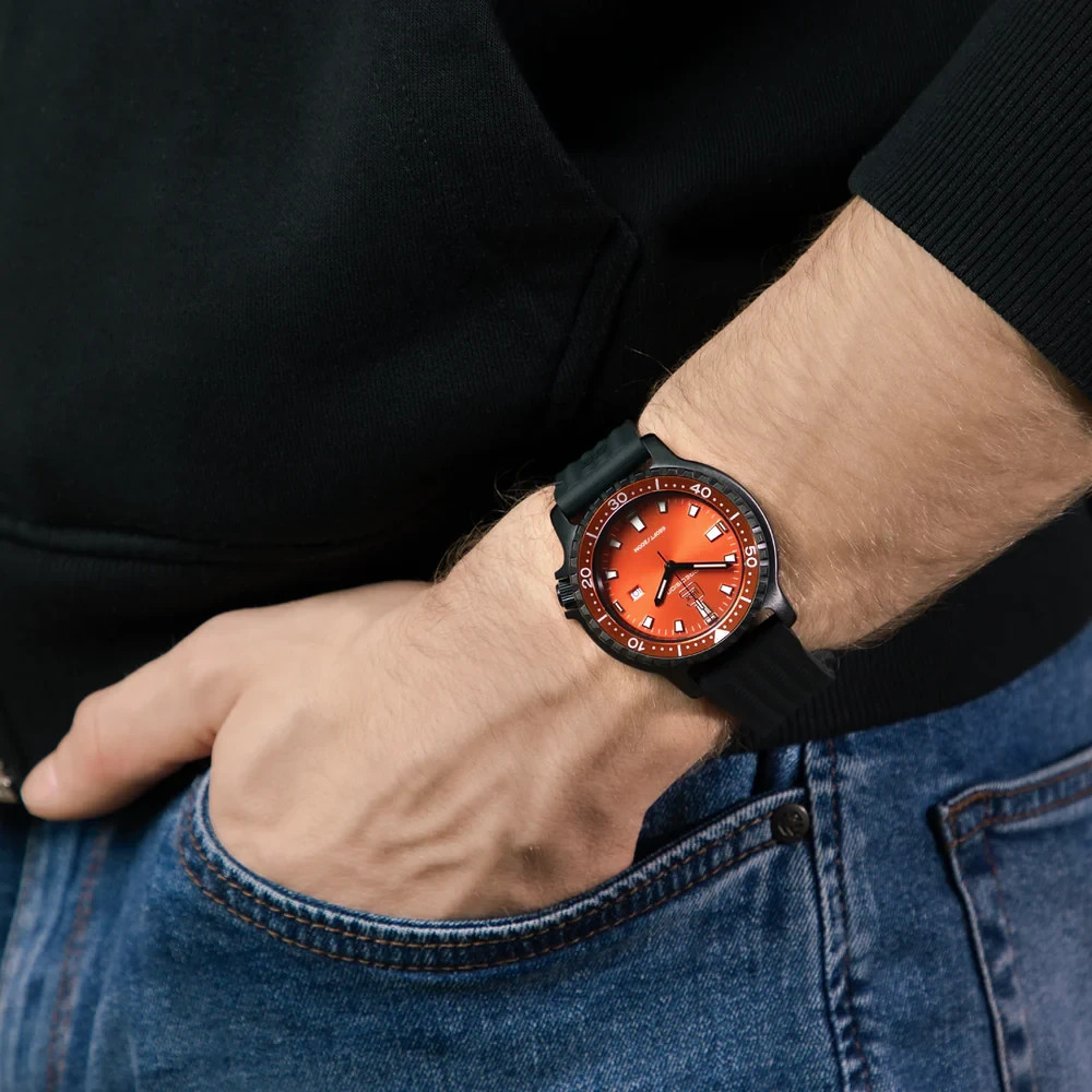GLOCK WATCH GW-44-4-22 ROTATING BEZEL, SWISS SUPER-LUMINOVA®, TRIGALIGHT®