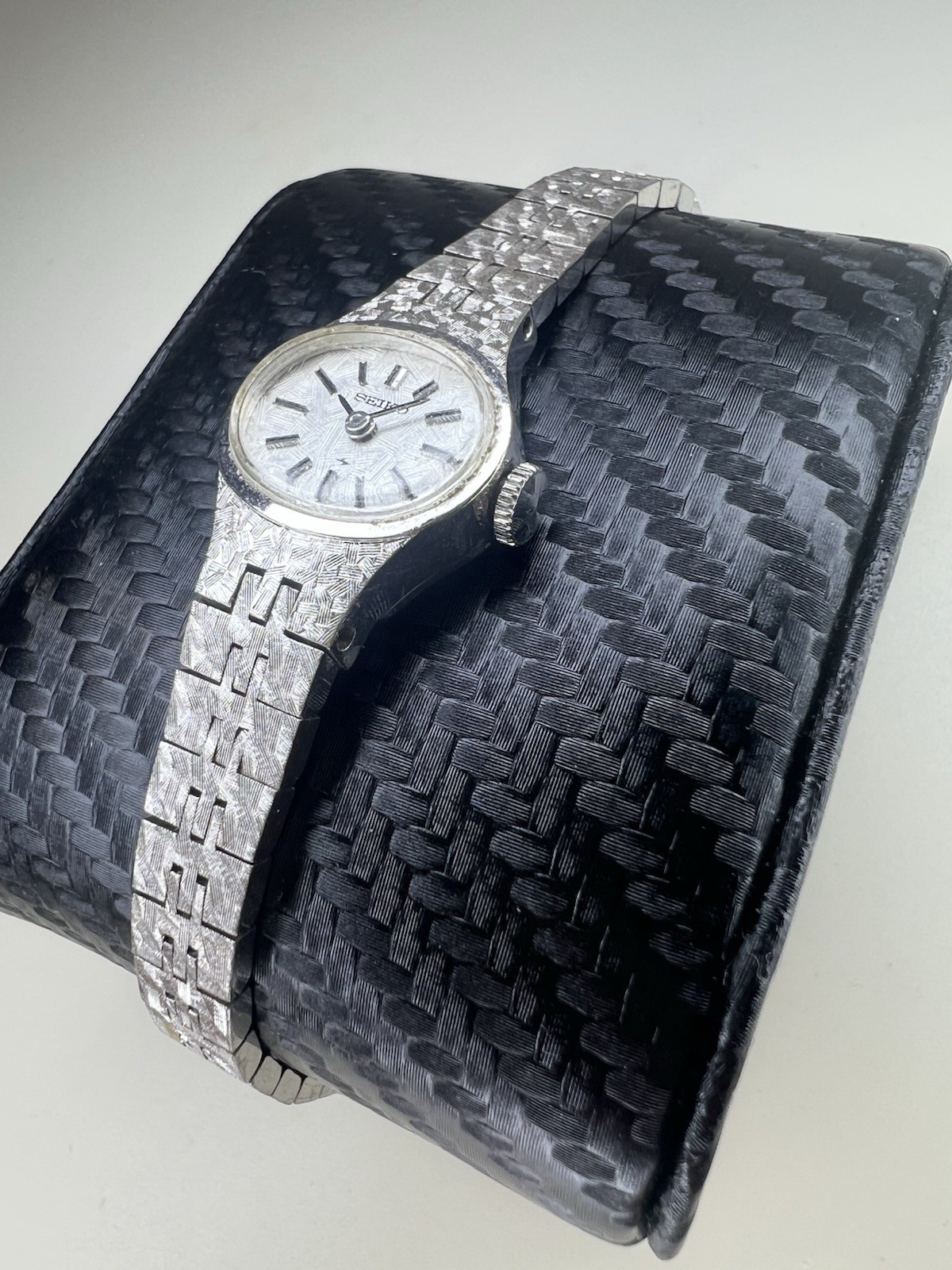 Vintage Seiko 11-7619 Ladies Watch