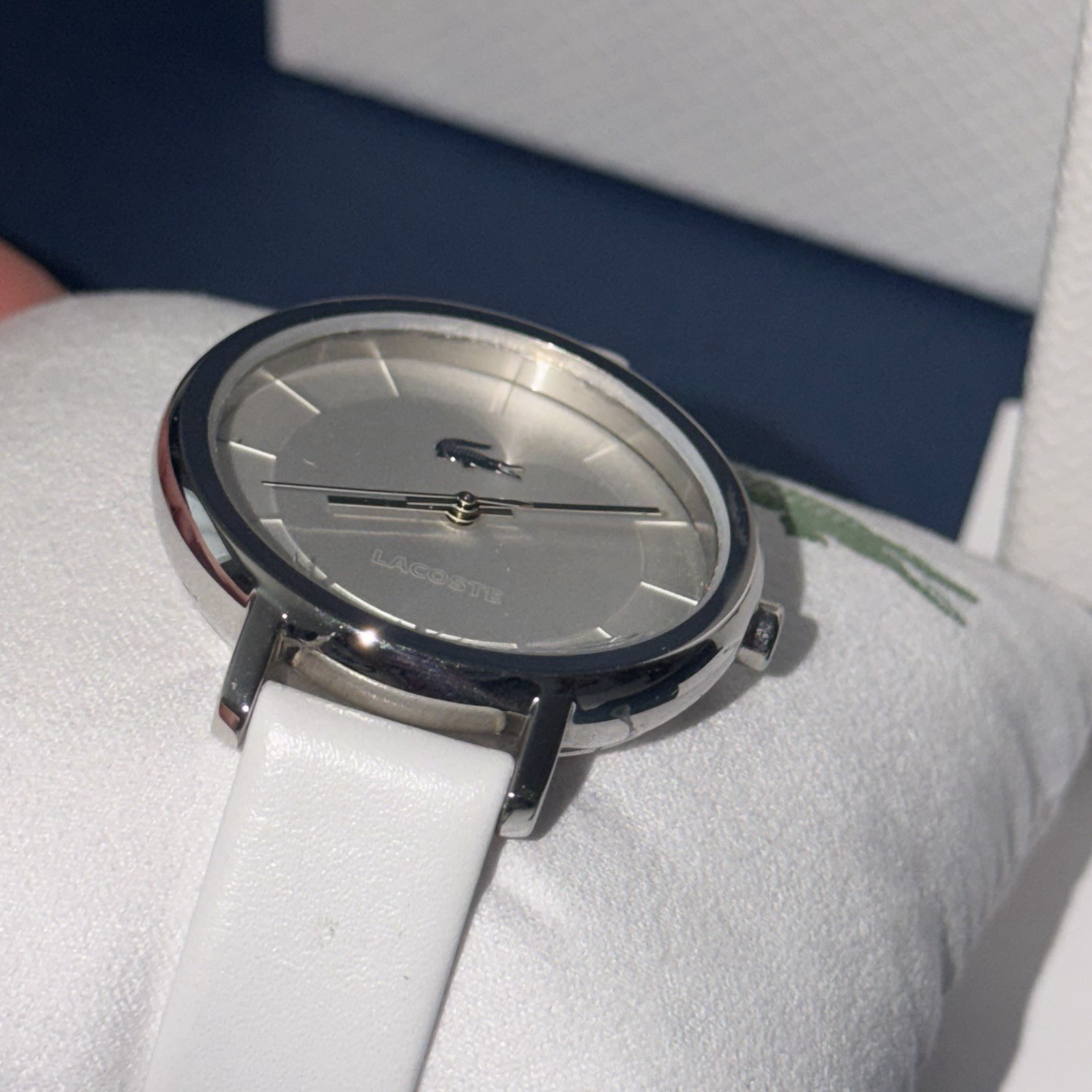 LaCoste Women’s 2000716 Watch White Leather Wristband READ PLEASE