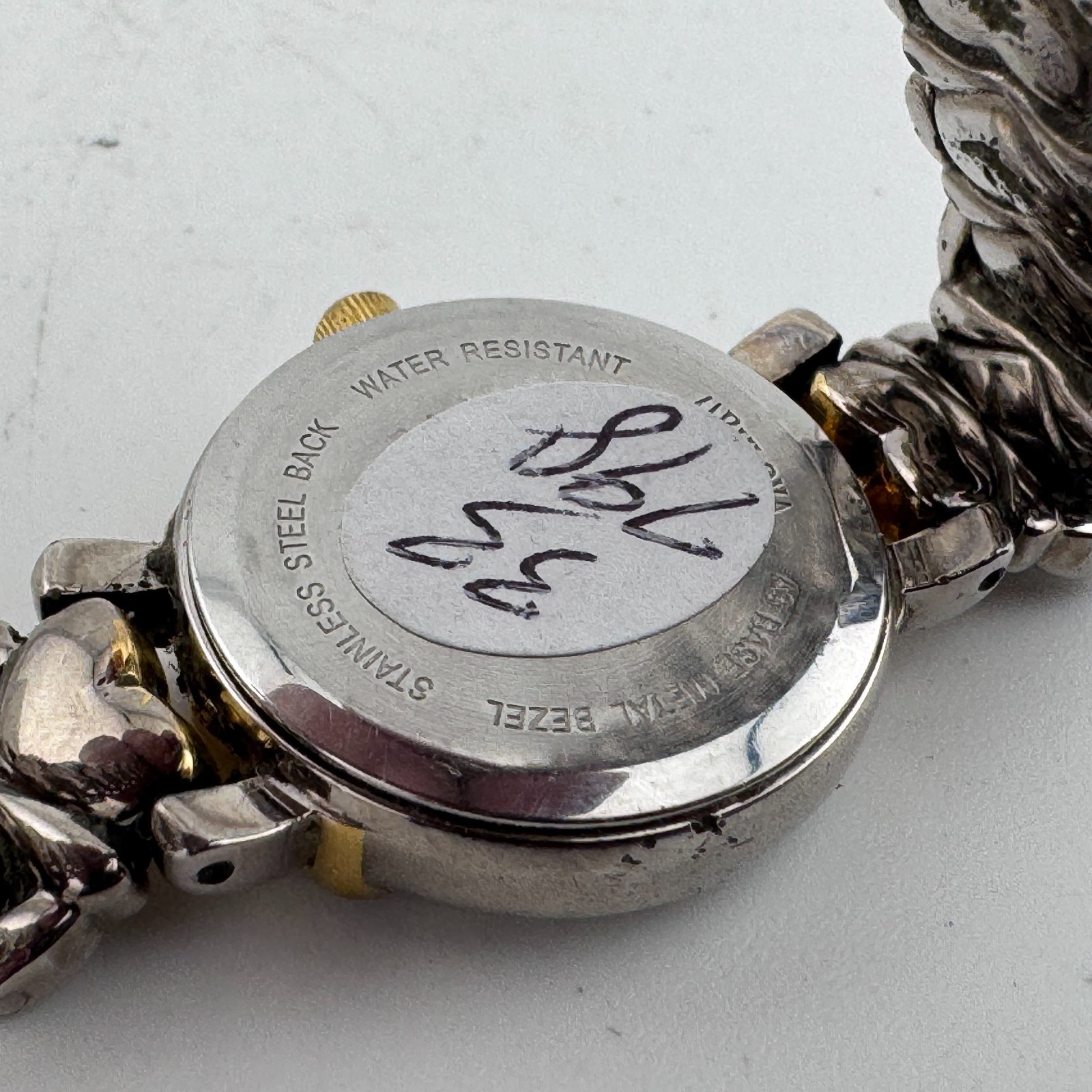 Vintage Bulova Quartz Watch 98P11 Women Dual Tone Diamond Analog New Battery 7″