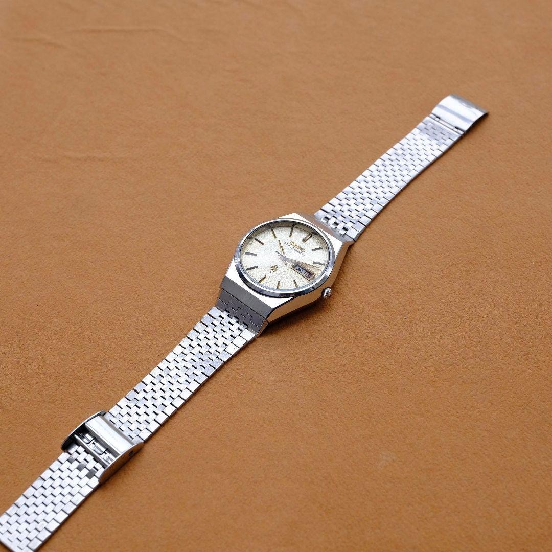 SEIKO Grand Quartz 4823-8130 Silver Guilloche Day Date Watch 21cm Working