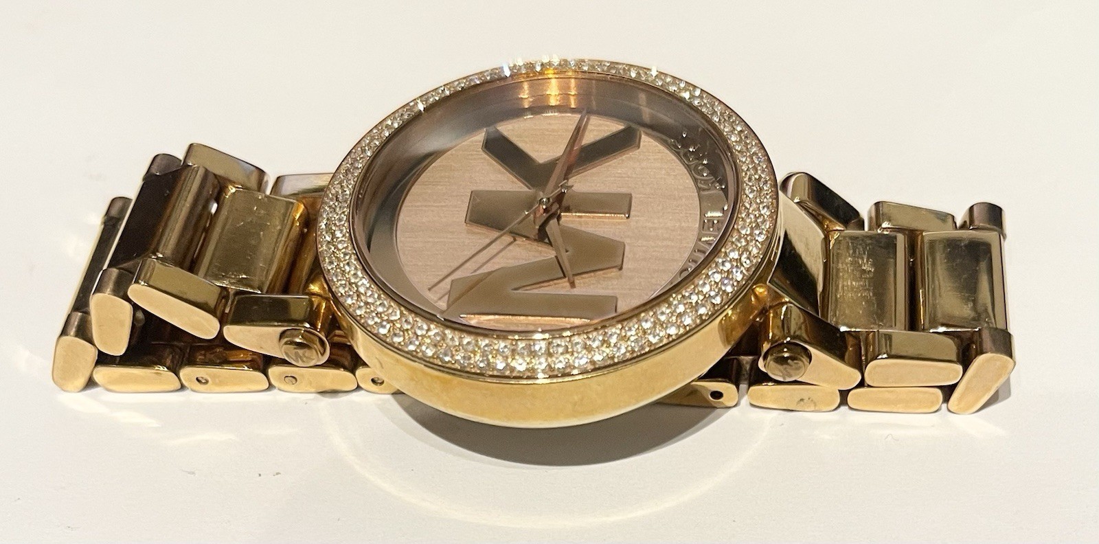 Michael Kors MK-5865 Gold-Tone Stainless Steel Analog Dial Quartz Watch New Batt