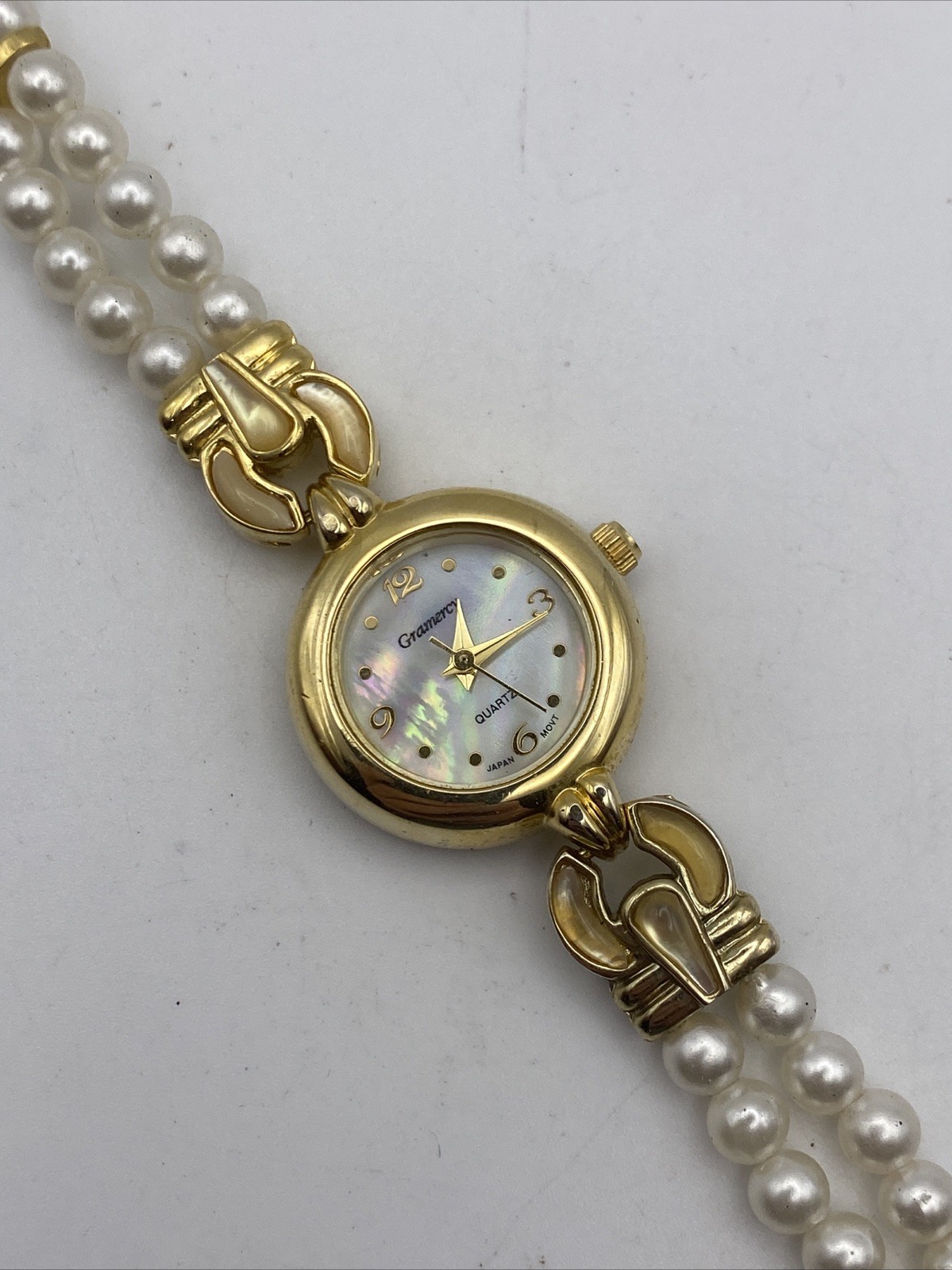 Gramercy Womens 25mm Watch Silver Case Faux Pearl Band Elegant New Battery 7.75″
