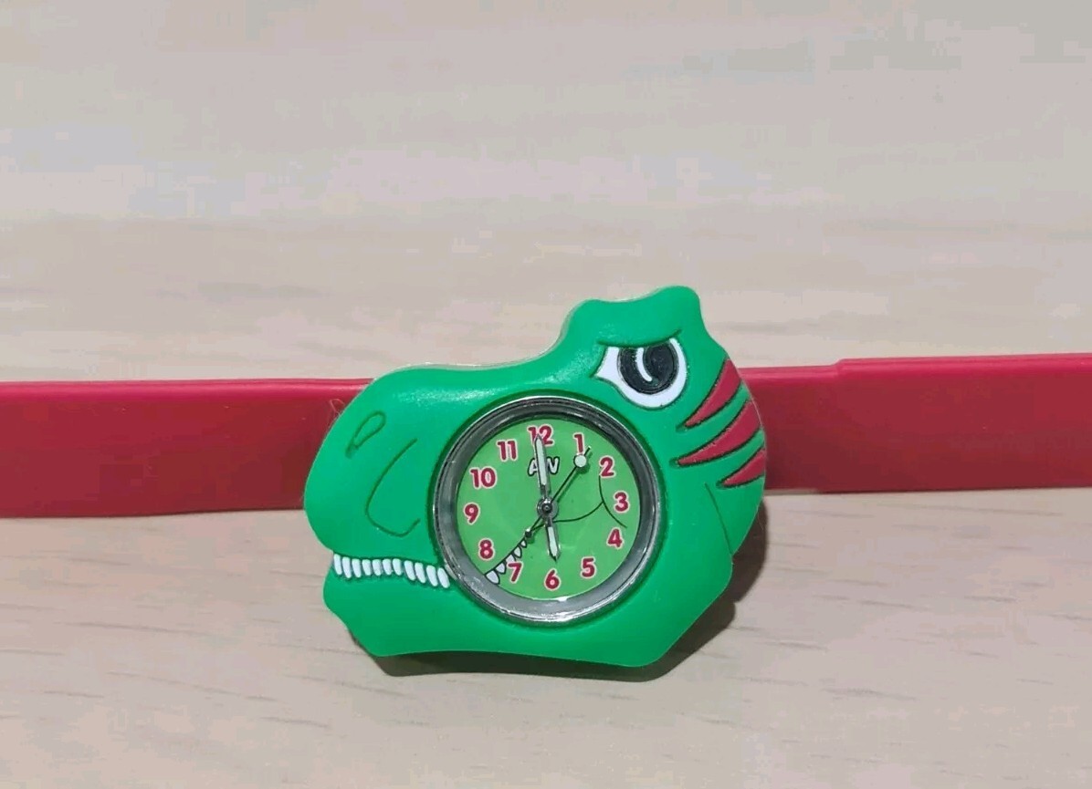 Dinosaur Themed Anisnap Wristwatch Green & Red Slap On Band Snap Band