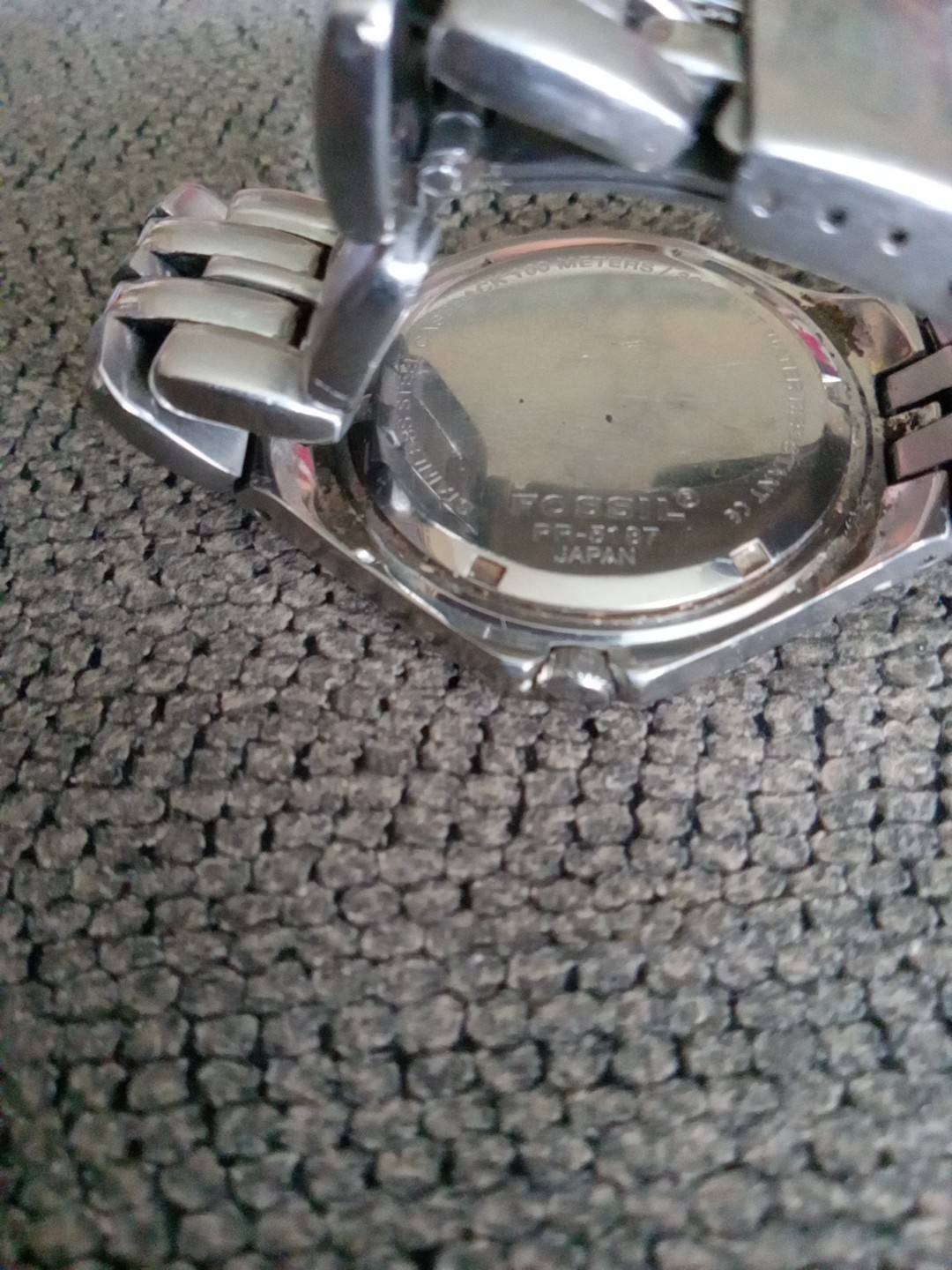 ORIGINAL FOSSIL SILVER STAINLESS STEEL SNAP-ON WRIST WATCH Pr-5187