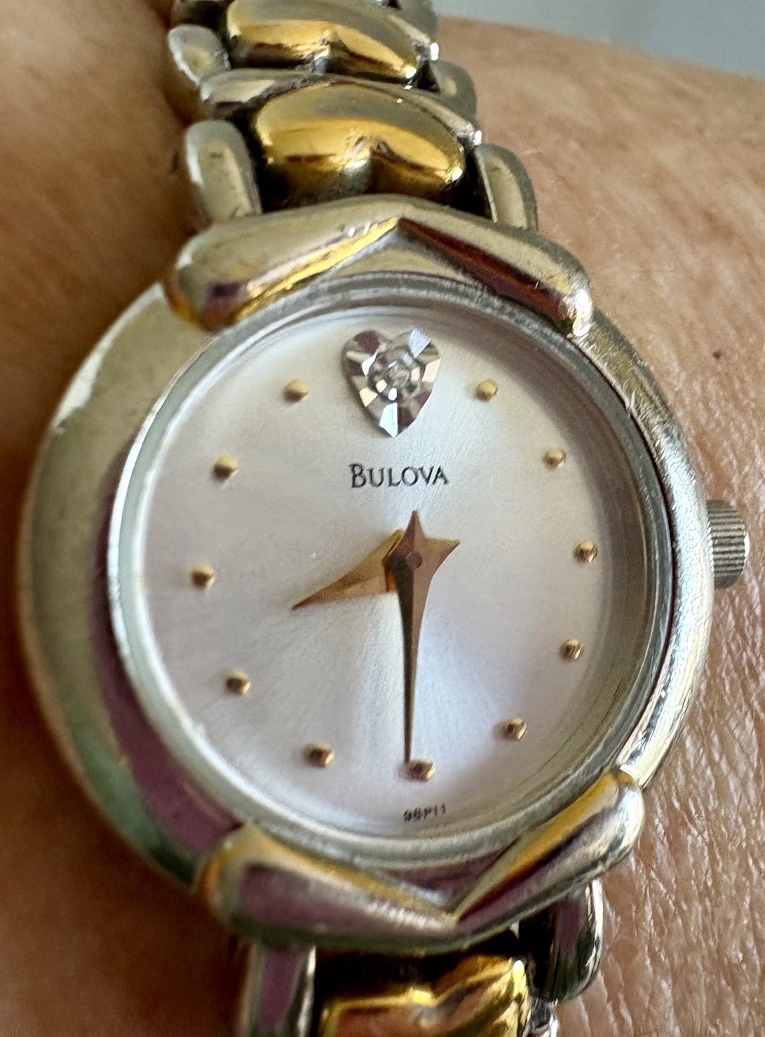 Vintage BULOVA QUARTZ With Heart Shaped Diamond, Women’s Luxury Watch. Japan MAT